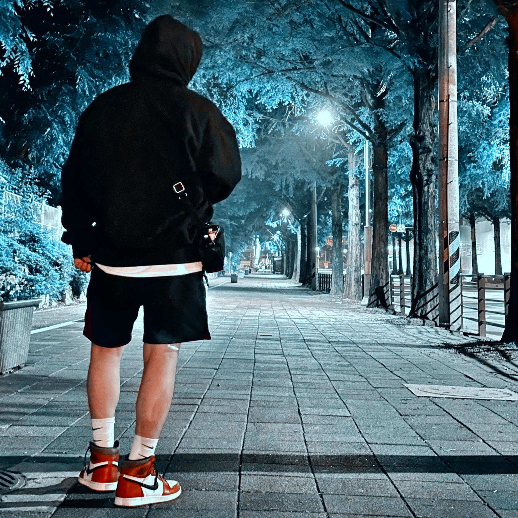 Nike x Undefeated Dunk Low SP 5 On It Black, Nike Everyday Essential Crew Socks White (3 Pack/Korean Ver.) 착용 스타일 - 5