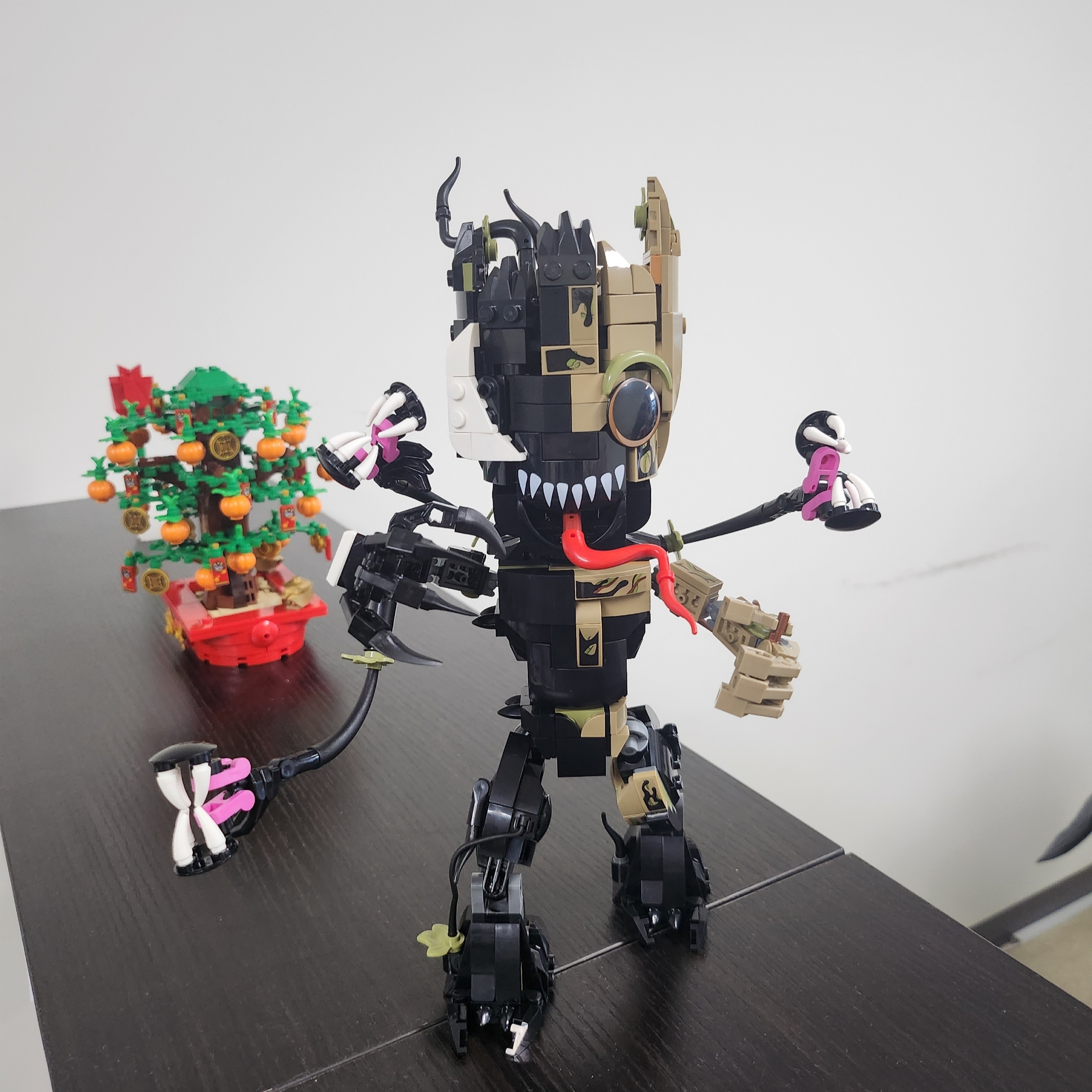 Lego Venomized Groot 착용 스타일