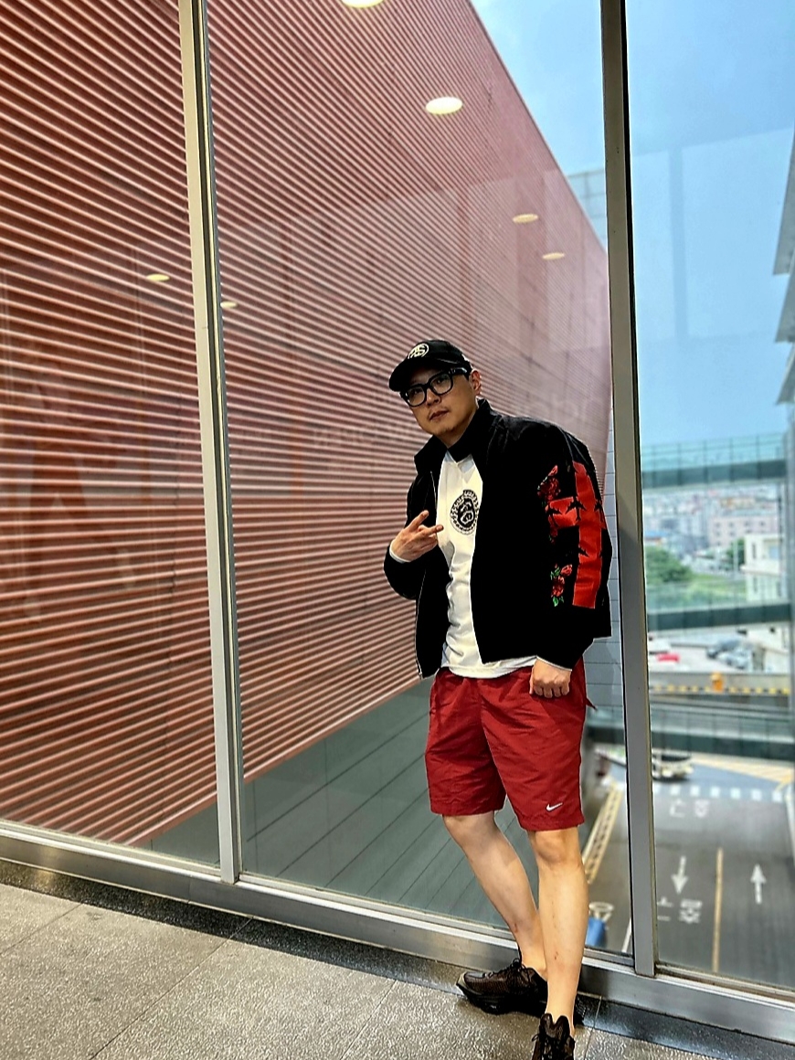 Supreme Destruction Of Purity Harrington Jacket Stone - 23SS, Supreme Pigment Canvas S Logo 6-Panel Red - 23SS 착용 스타일 - 3