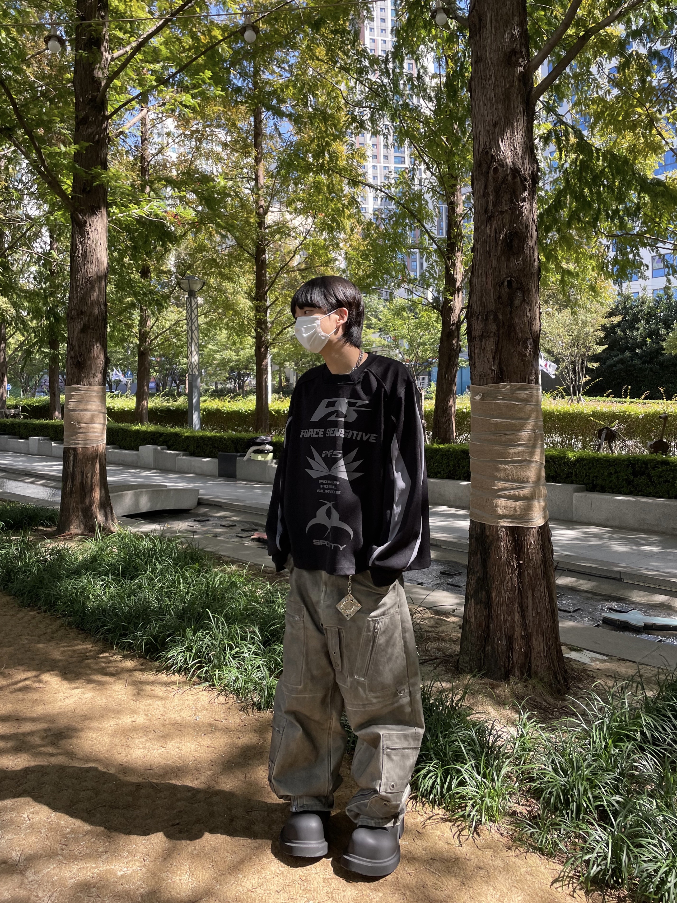 Project G/R Flight Denim Pants Dust Grey, Balenciaga Steroid Derby Black 착용 스타일