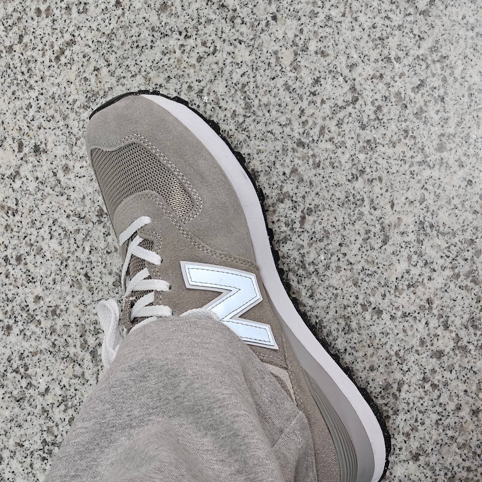 New Balance 574 Worn By Anyone Grey - D Standard 착용 스타일 - 2