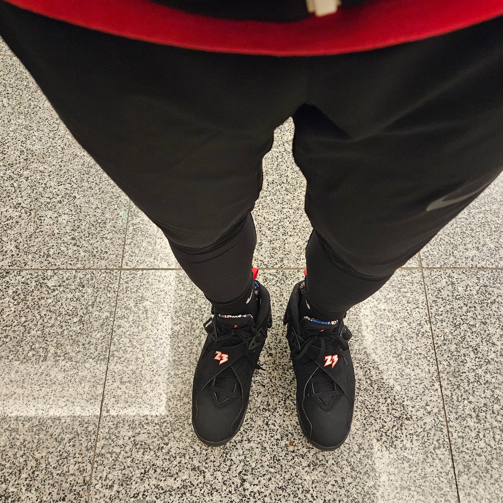 Jordan 8 Retro Playoffs 2023 착용 스타일 - 2