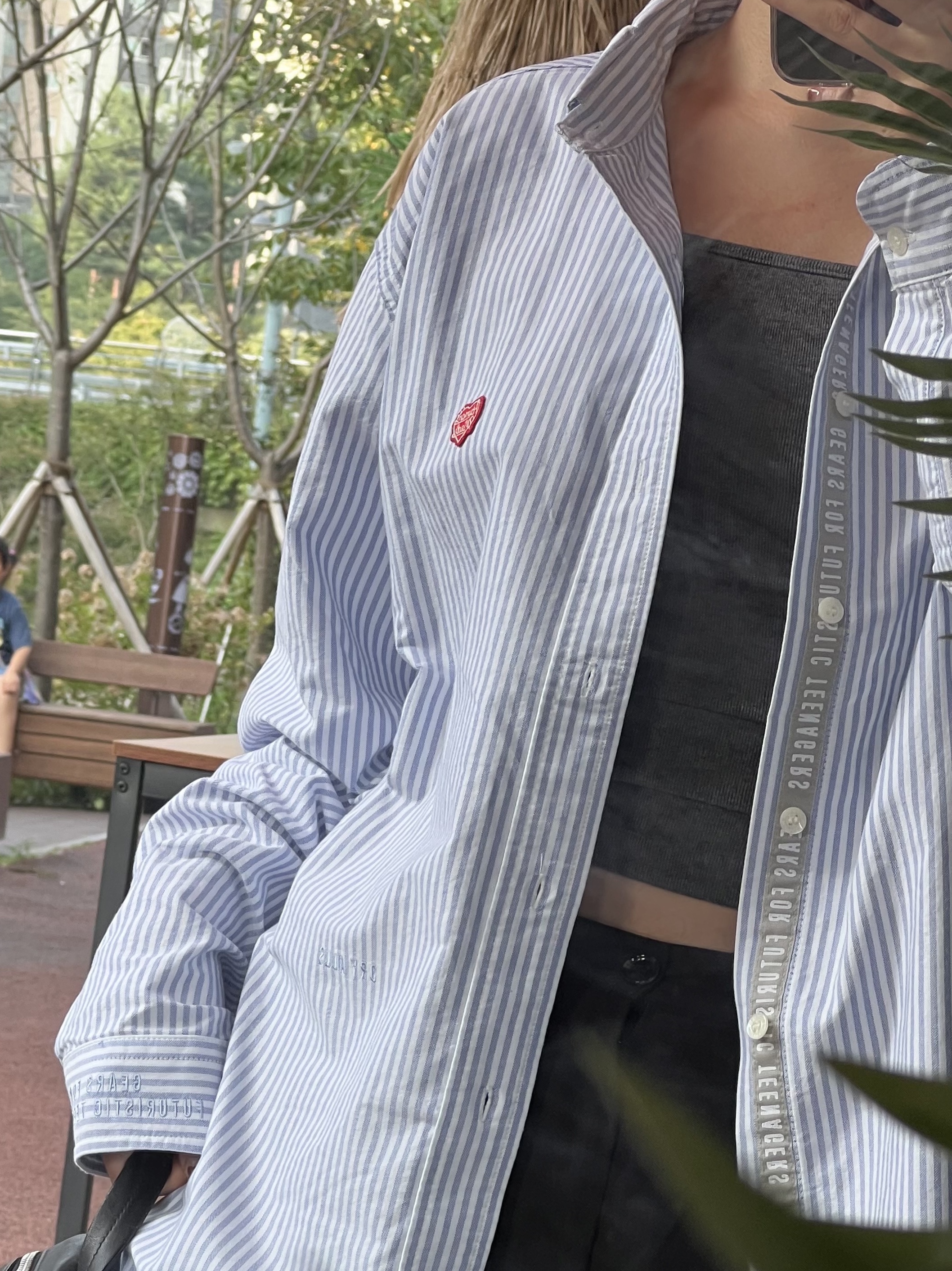 Human Made Stripe B.D L/S Shirt Blue 착용 스타일 - 1