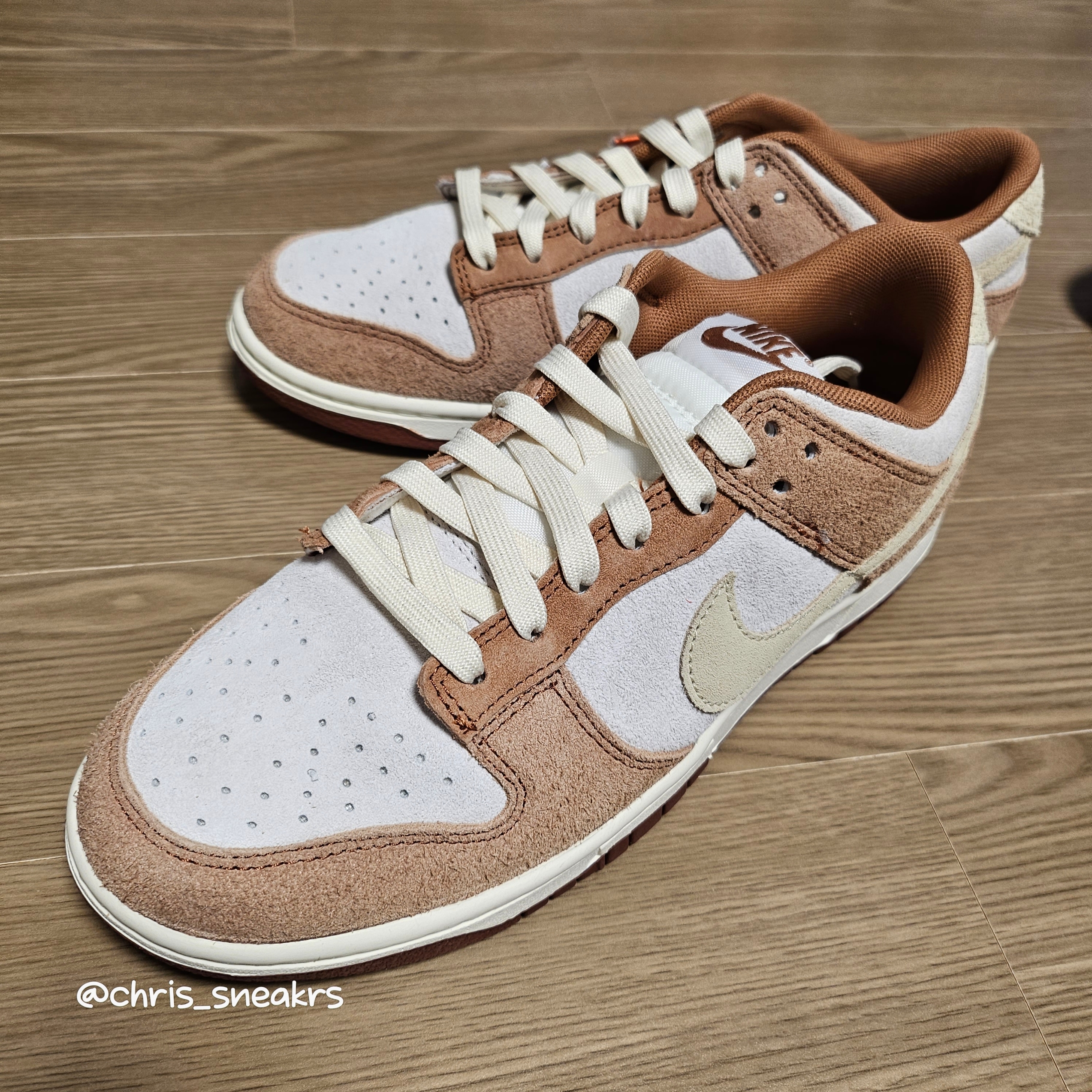 Nike Dunk Low Pro Premium Medium Curry 착용 스타일 - 1