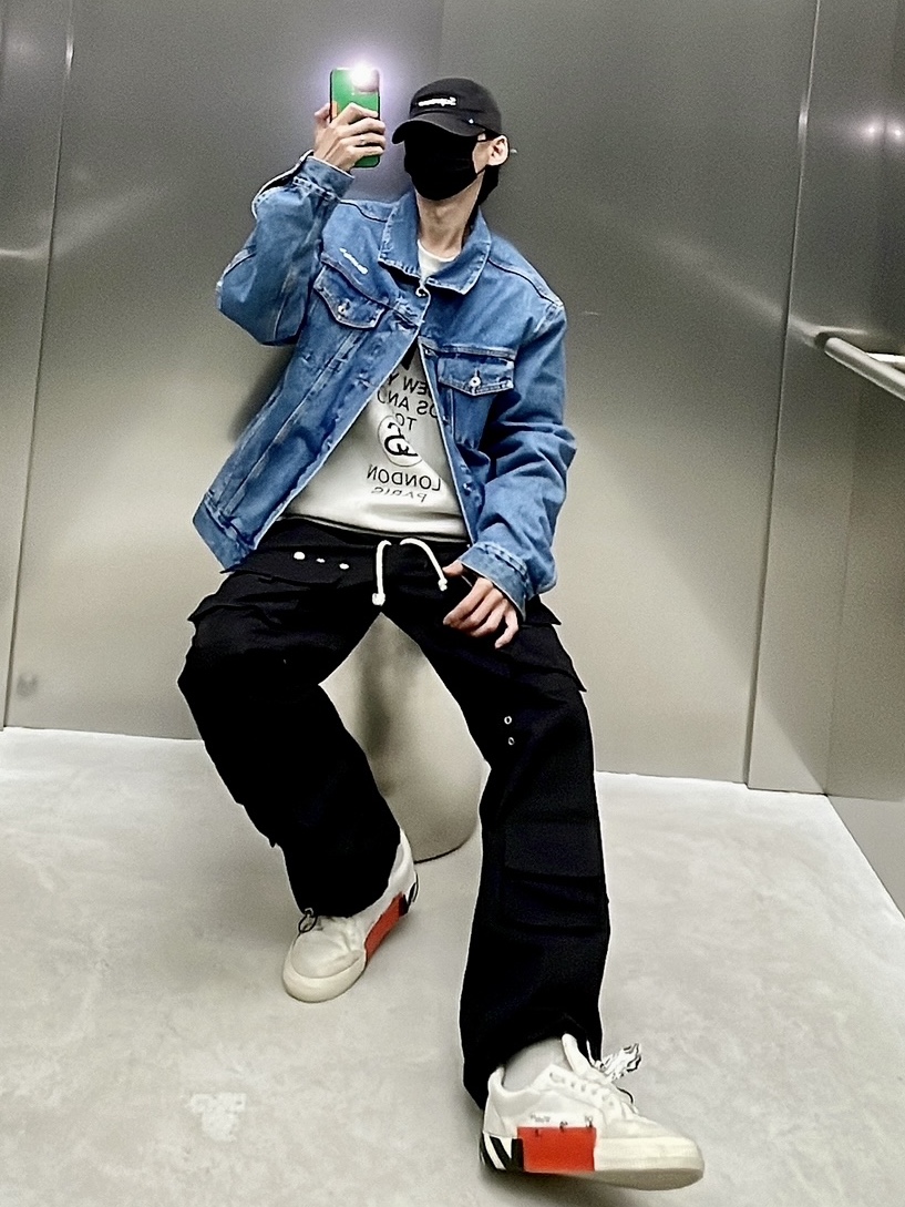 Supreme Repeat Stitch Anorak Black - 23SS, Stussy World Tour Crew Ash Heather 2022 착용 스타일 - 2