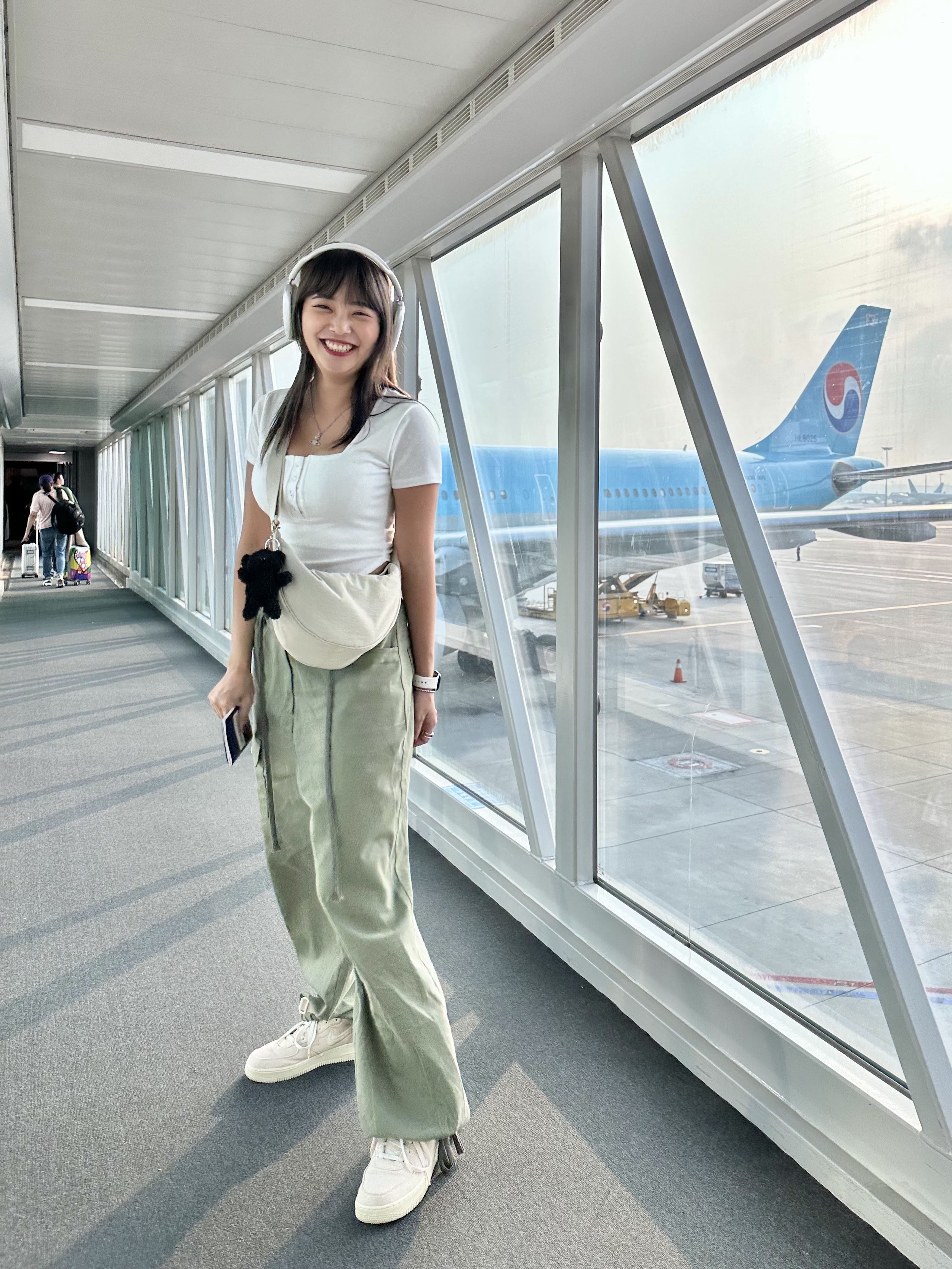 Apple AirPods Max Lightning Silver (Korean Ver.), Nike x Stussy Air Force 1 '07 Mid SP Fossil 착용 스타일 - 4