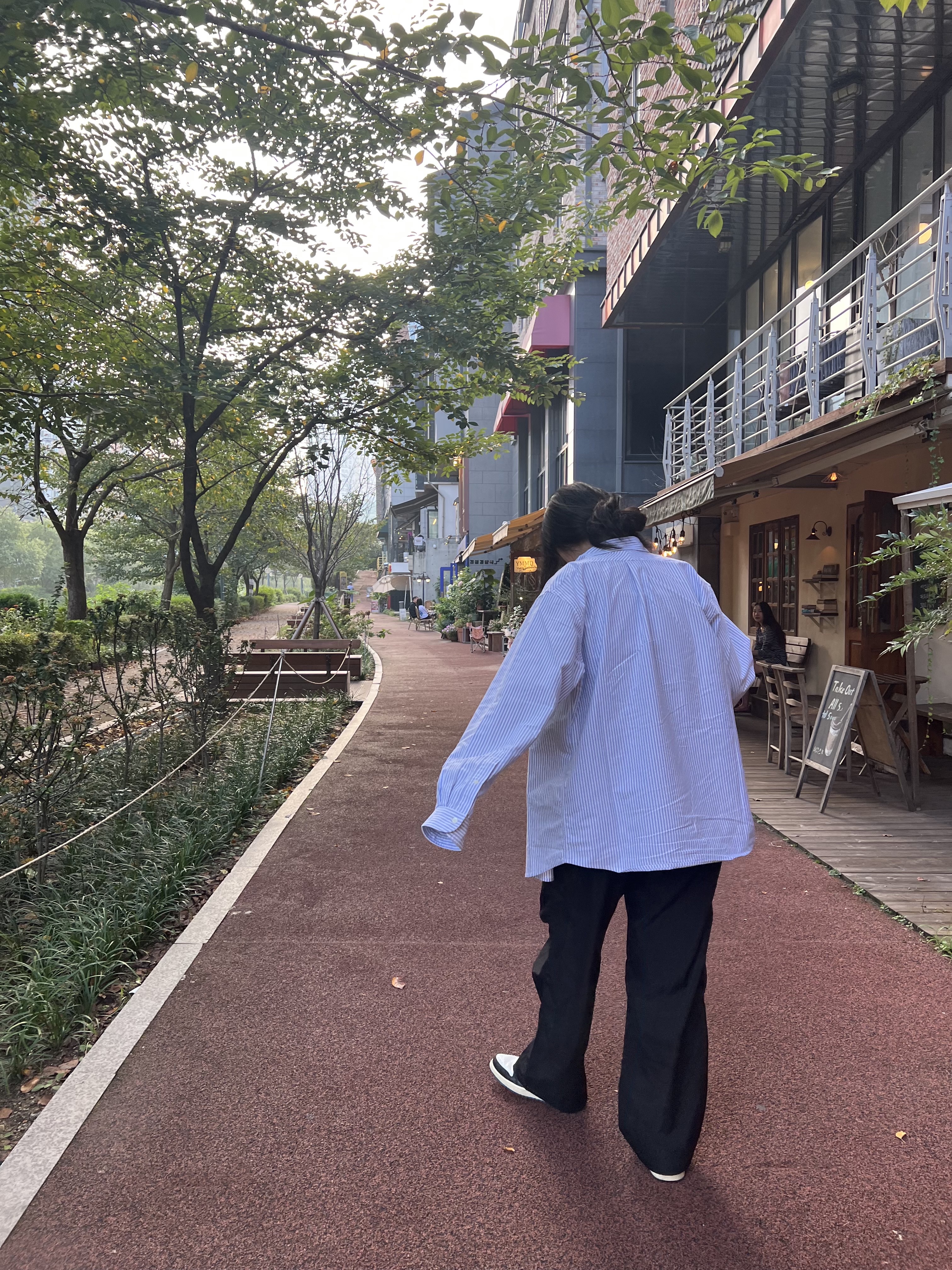 Human Made Stripe B.D L/S Shirt Blue 착용 스타일 - 3