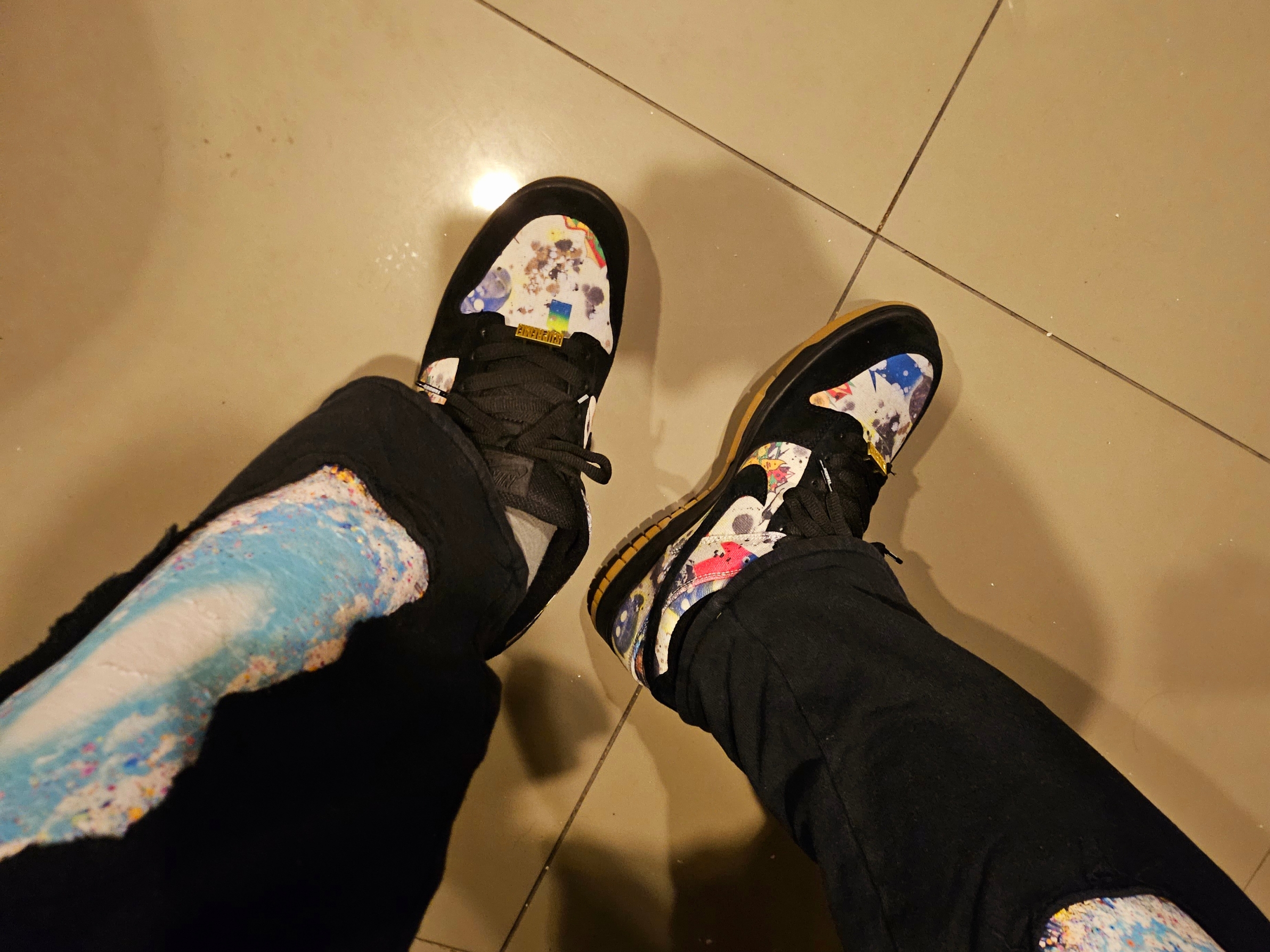 Nike x Supreme SB Dunk Low QS Rammellzee Black 착용 스타일 - 1