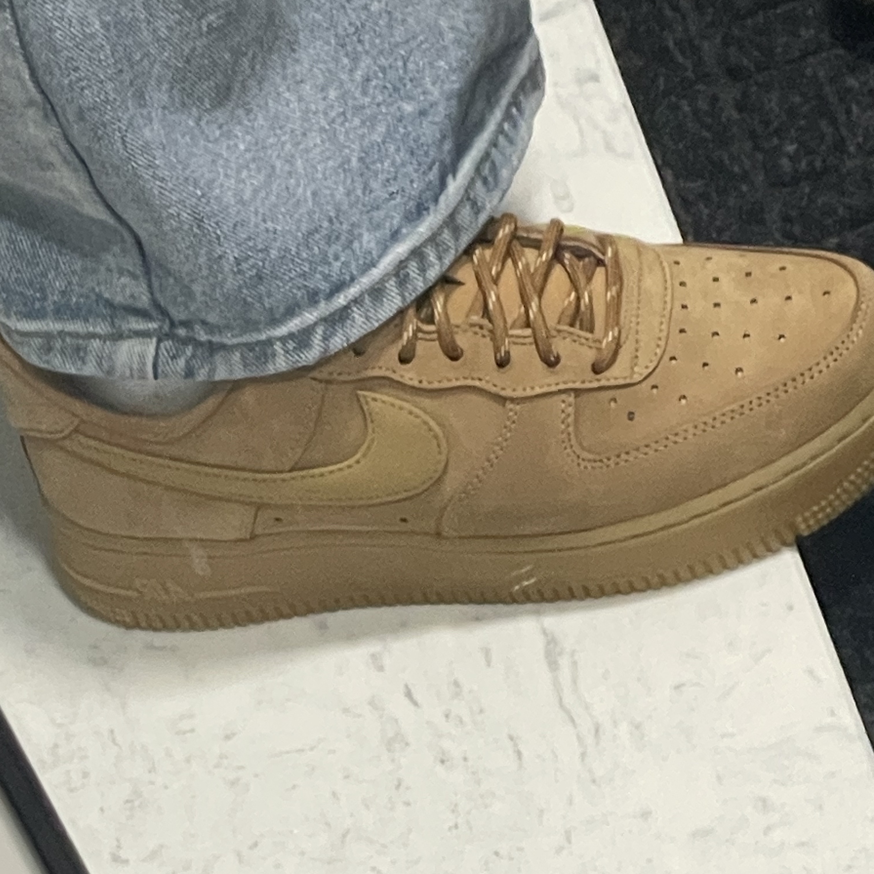 Nike Air Force 1 '07 WB Flax 착용 스타일 - 2