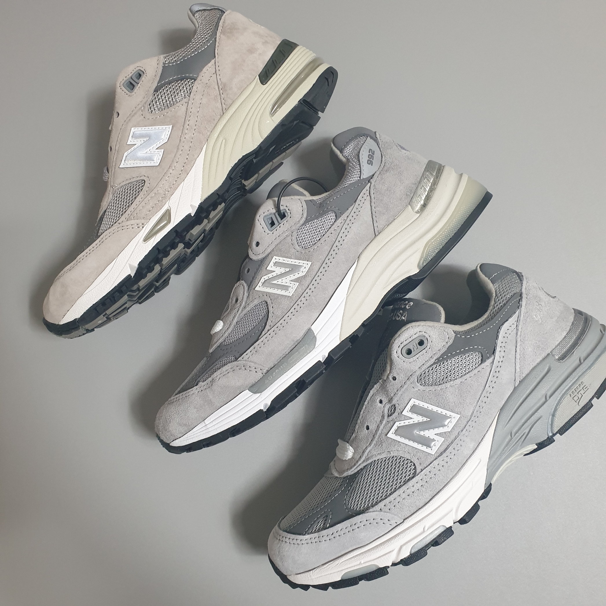 (W) New Balance 991 Made in UK Grey, New Balance 992 Made in USA Grey - D Standard 착용 스타일
