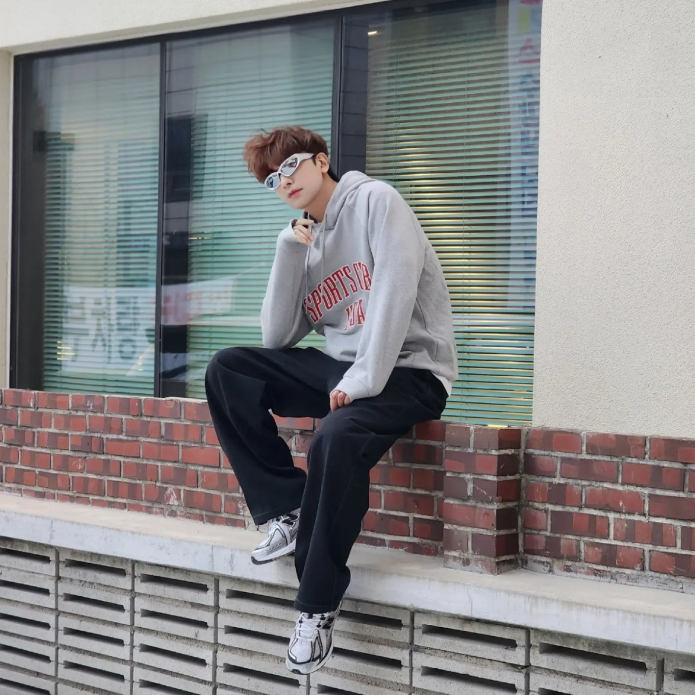 New Balance 1906R White Gold 착용 스타일 - 5