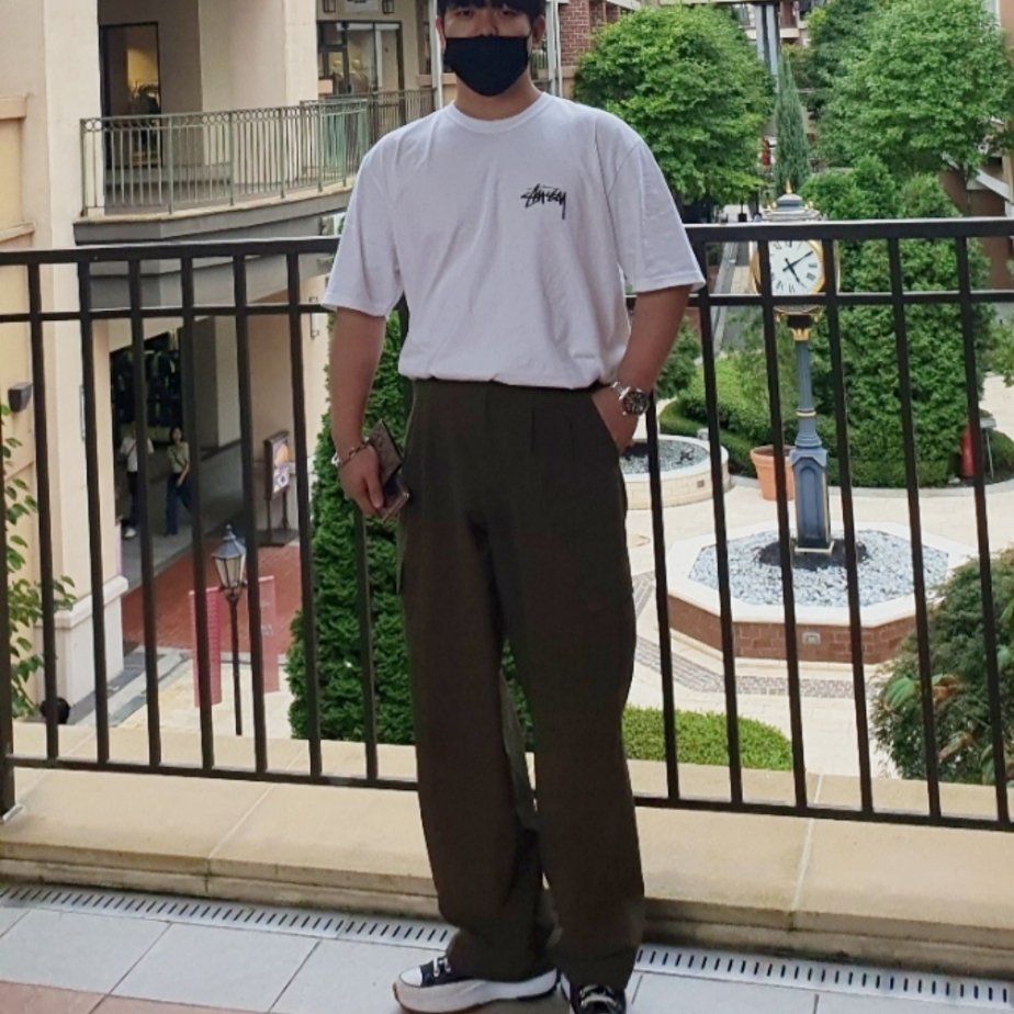 Stussy Plush T-Shirt White 착용 스타일