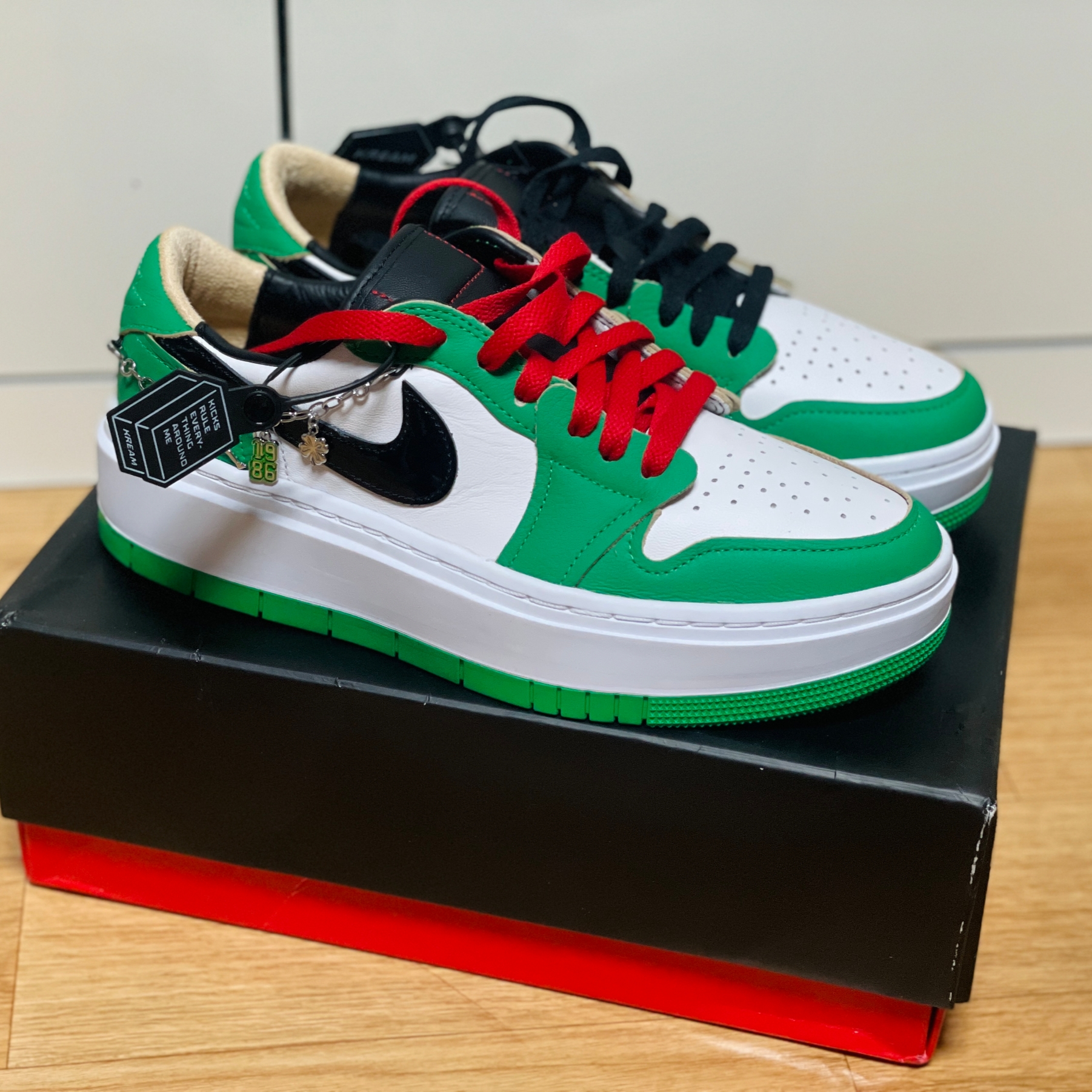(W) Jordan 1 Elevate Low SE Lucky Green 착용 스타일