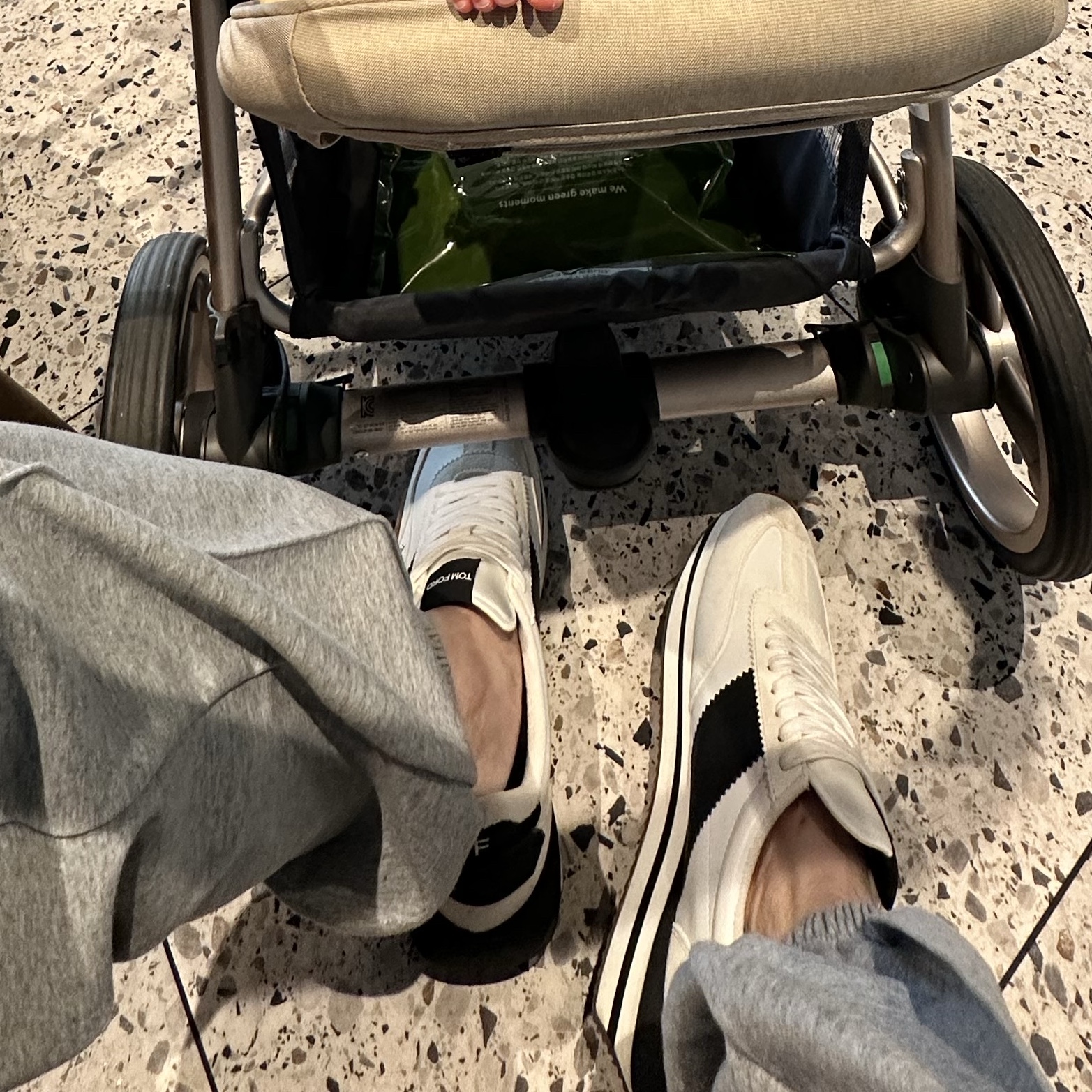 Tom Ford Suede Eco-Friendly Material James Sneakers White Black Cream 착용 스타일