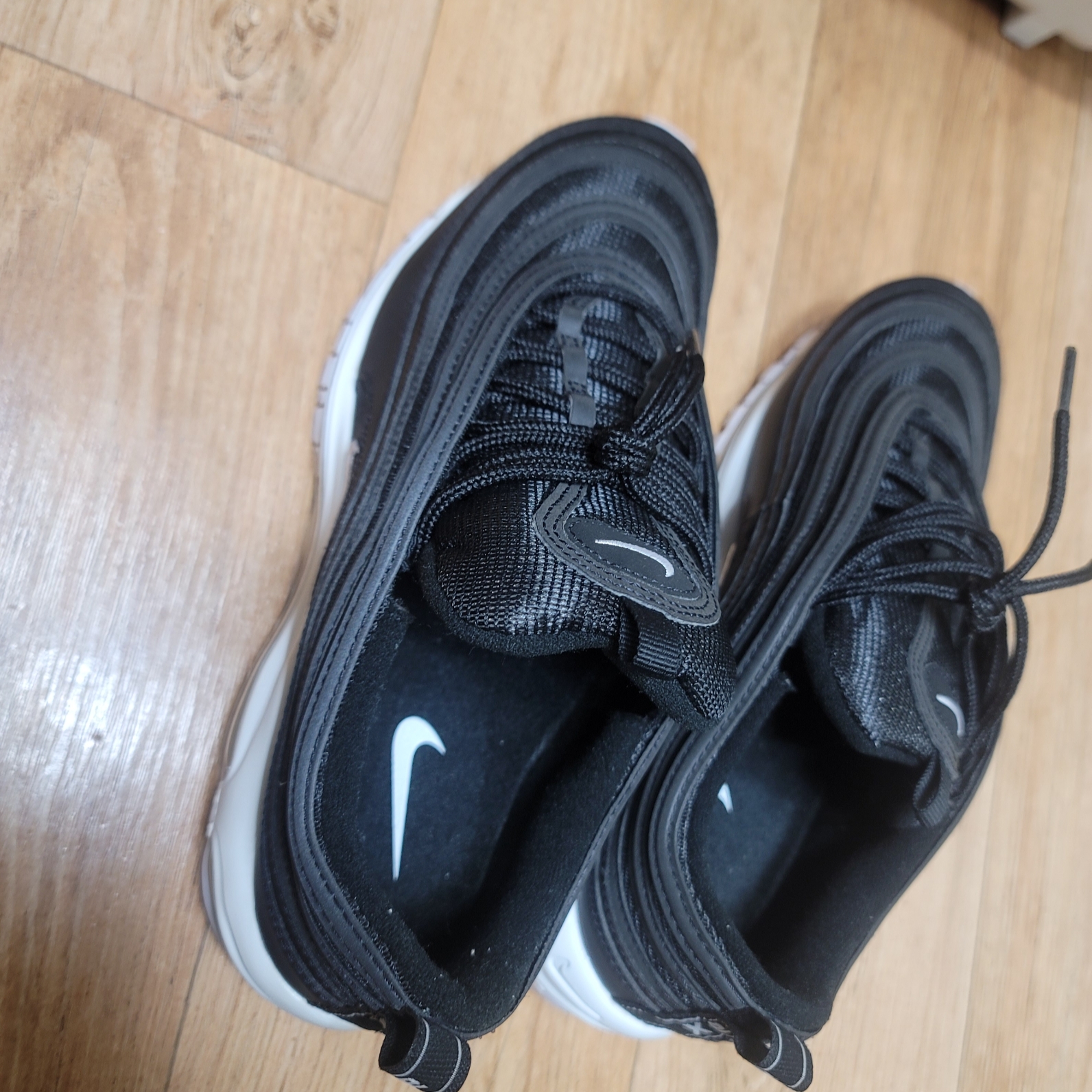 Nike Air Max 97 Black White 착용 스타일