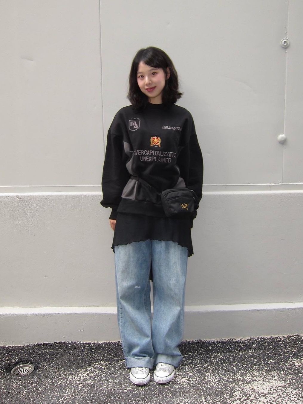 Millo Archive New Capital Crew Neck Black, Arc'teryx Mantis 2 Waistpack 24K Black 착용 스타일 - 2