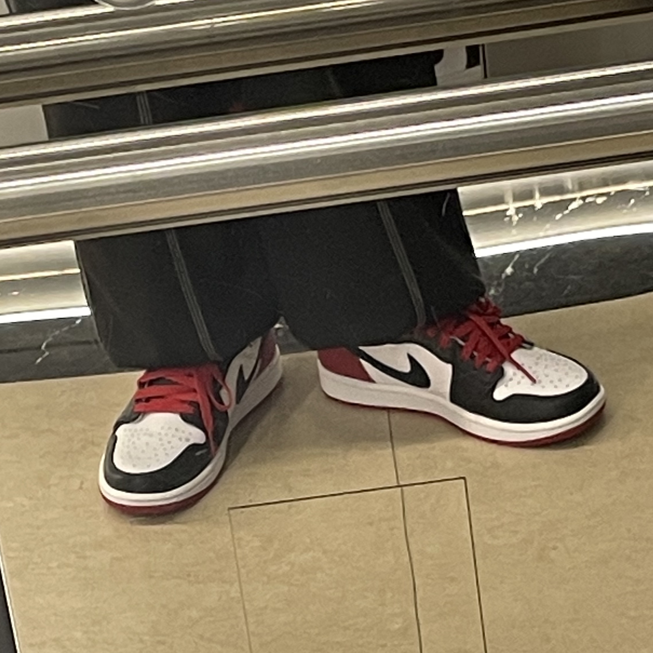 Jordan 1 Retro Low OG Black Toe 착용 스타일