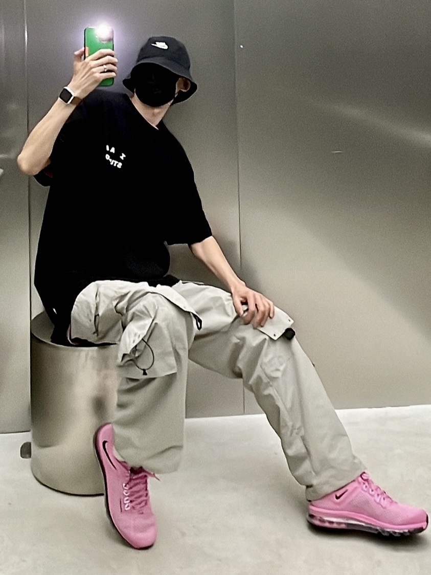 Supreme Repeat Stitch Anorak Black - 23SS, Stussy World Tour Crew Ash Heather 2022 착용 스타일 - 8