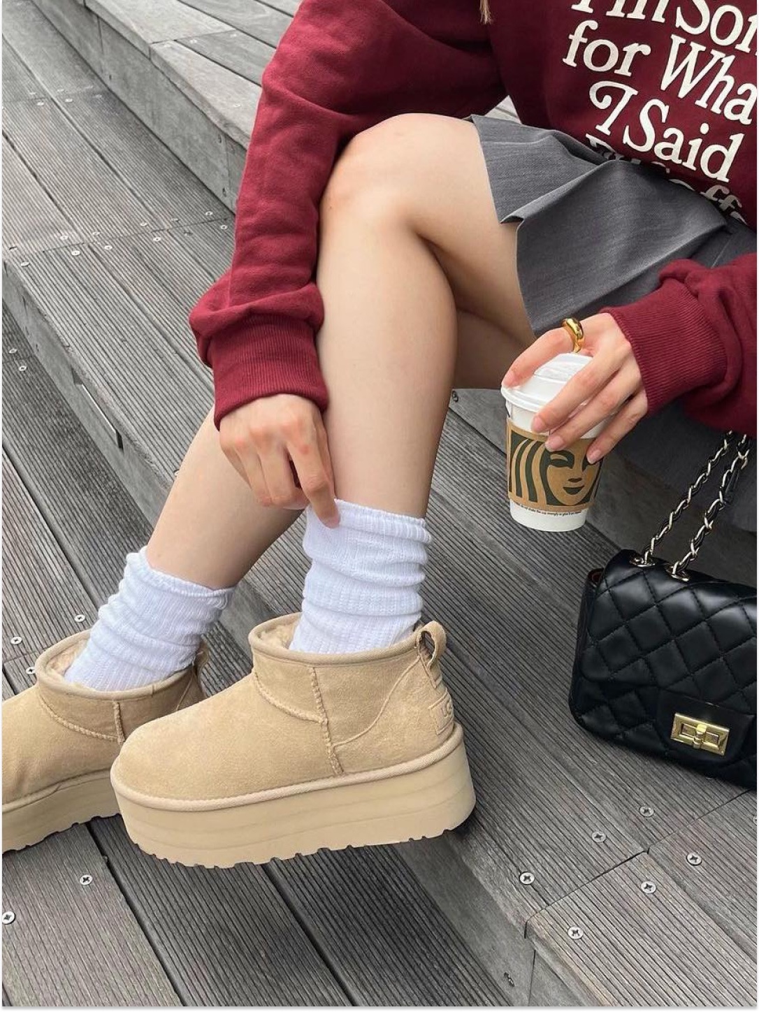 (W) UGG Classic Ultra Mini Platform Boots Chestnut 착용 스타일 - 4