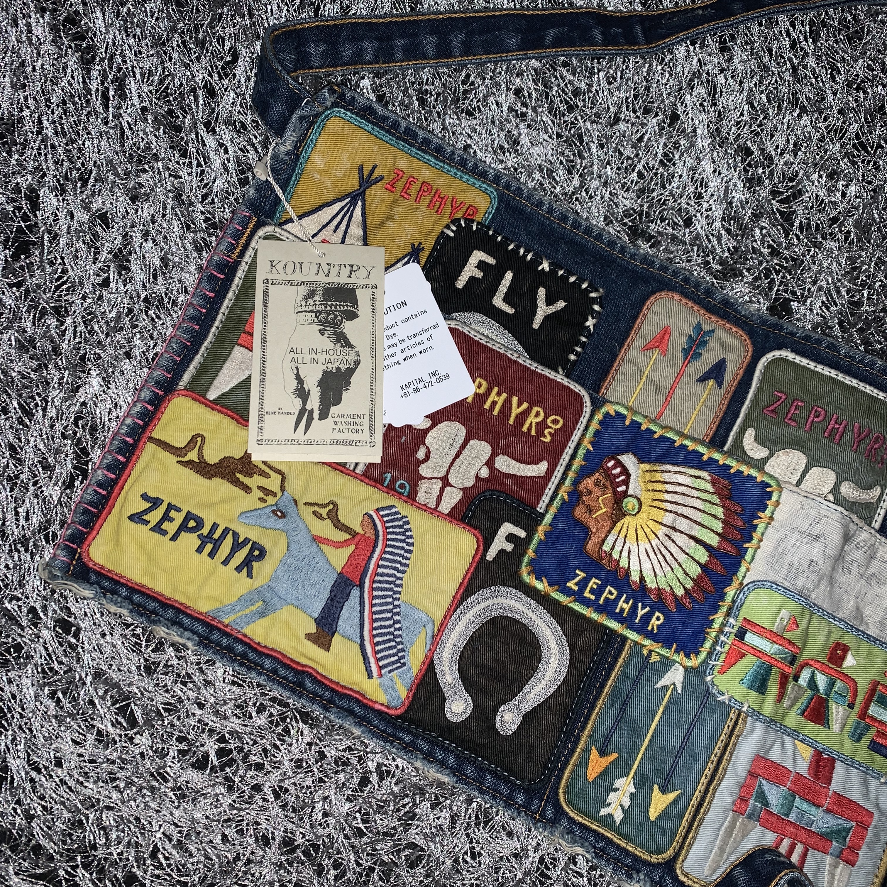 Kapital 13 oz. Denim Damaged Kountry Embroidery 2Way Apron Indigo (Processing) 착용 스타일 - 4