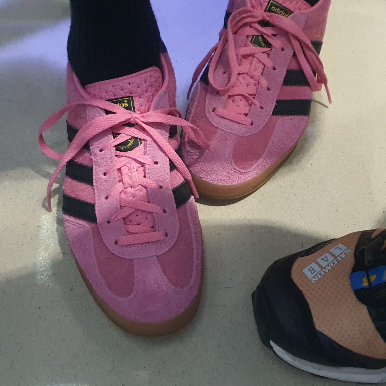 (W) Adidas Gazelle Indoor Bliss Pink, Salomon XT-4 Tobacco Brown 착용 스타일