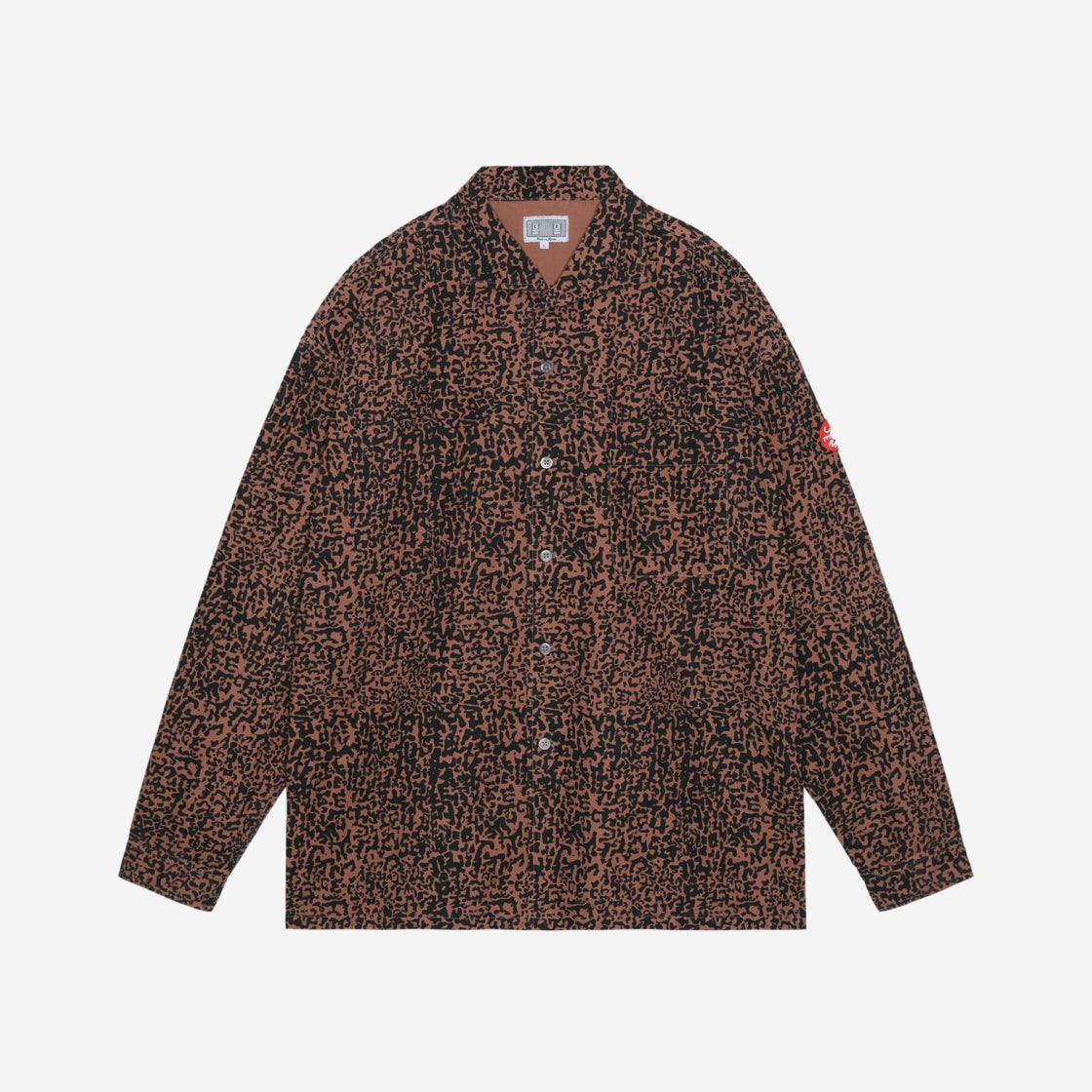 카브엠트 오버다이 인터스퍼스드 C.E 빅 셔츠 브라운 - 23FW | Cav 