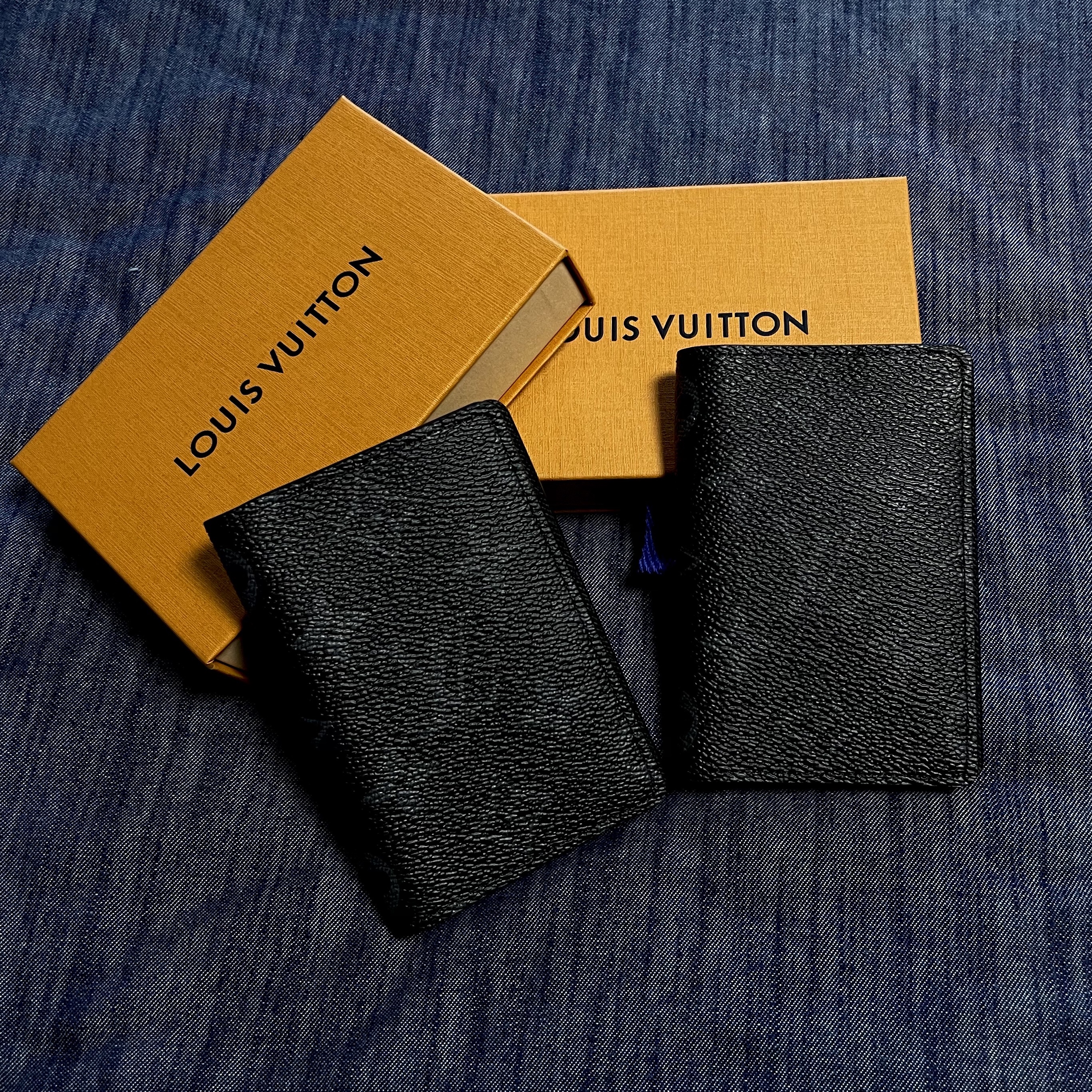 Louis Vuitton Pocket Organizer Monogram Eclipse 착용 스타일