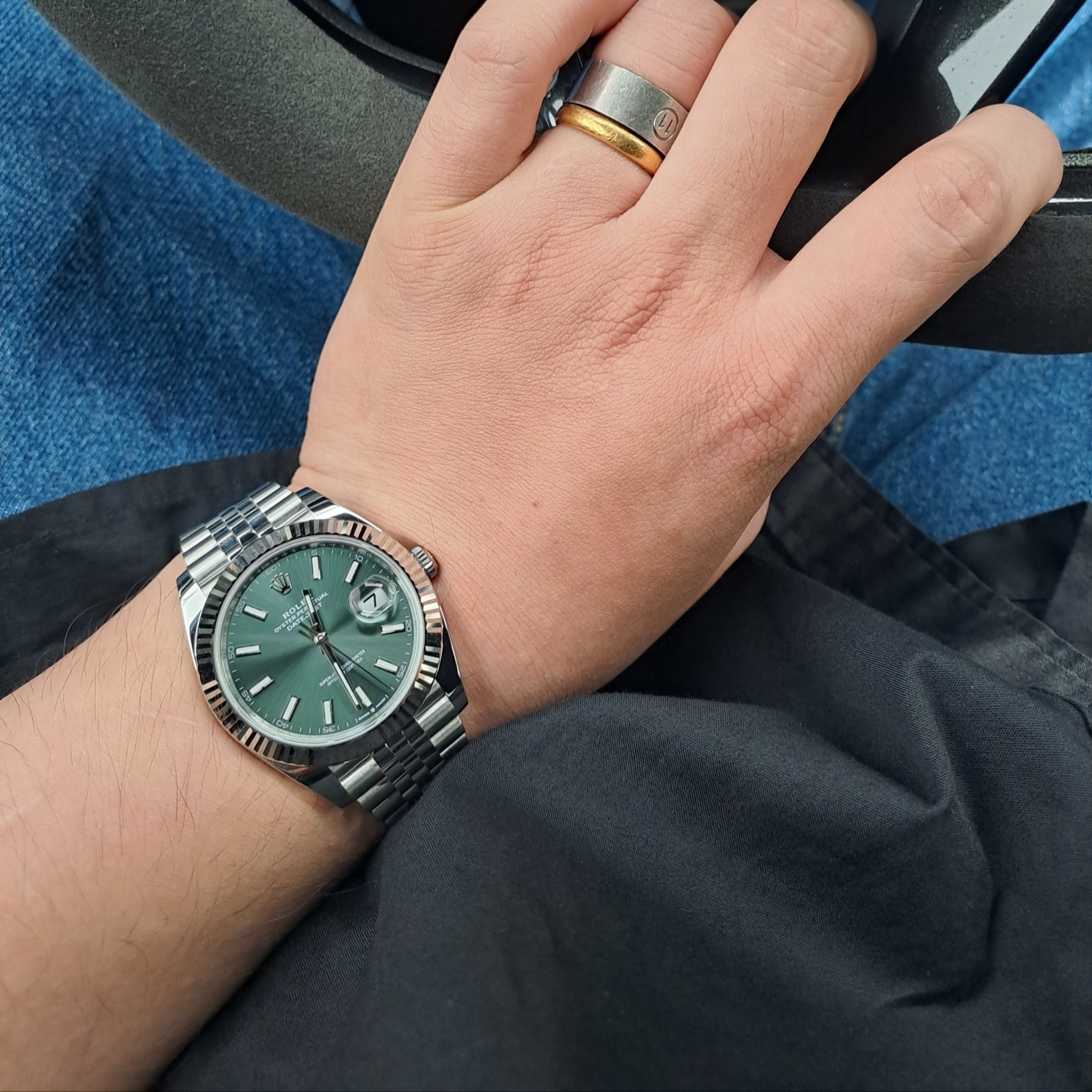 Rolex Datejust 41mm 126334 Mint Green Jubilee 착용 스타일