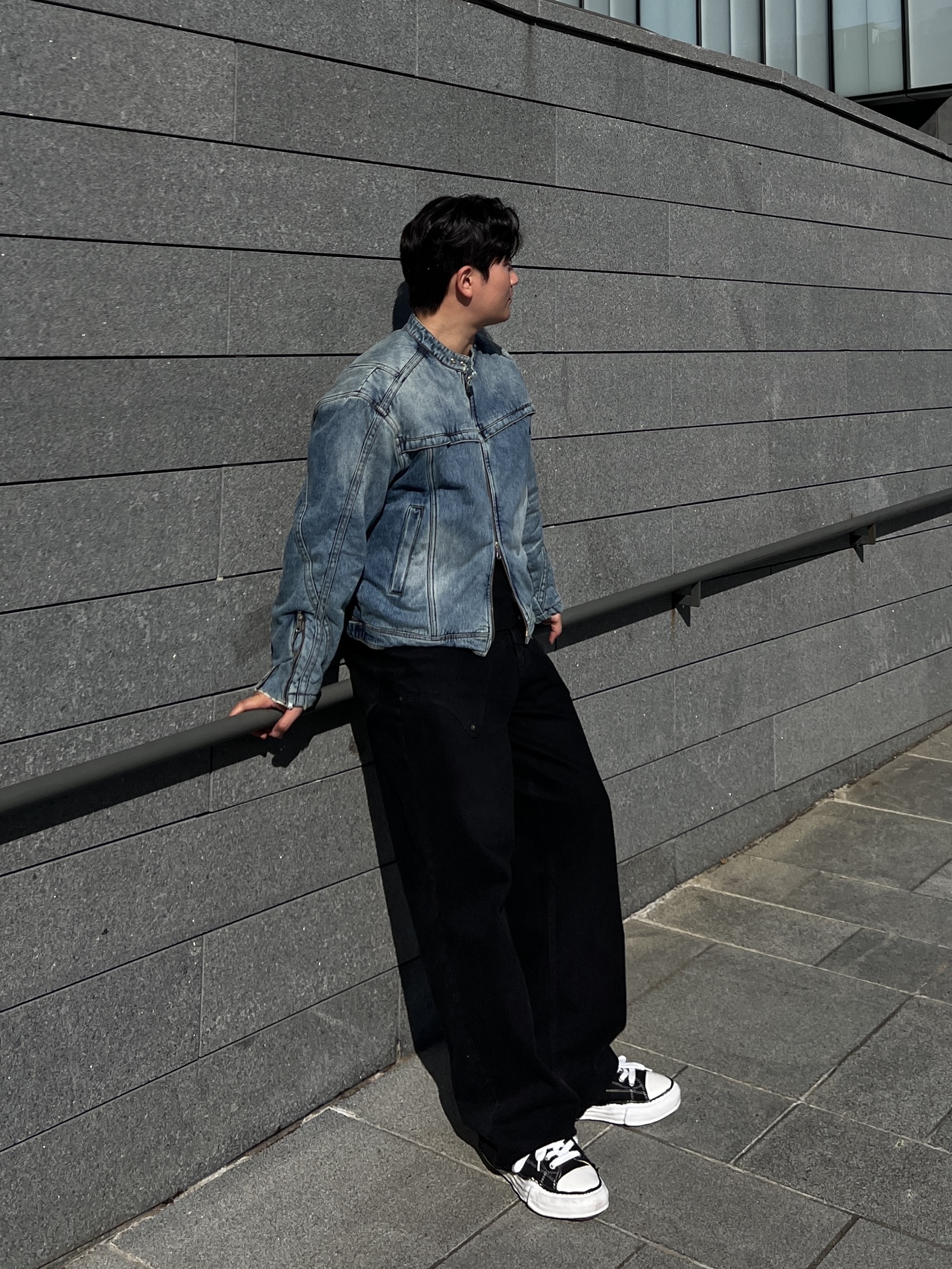 Maison Mihara Yasuhiro Peterson OG Sole Canvas Low Sneakers Black 착용 스타일 - 1
