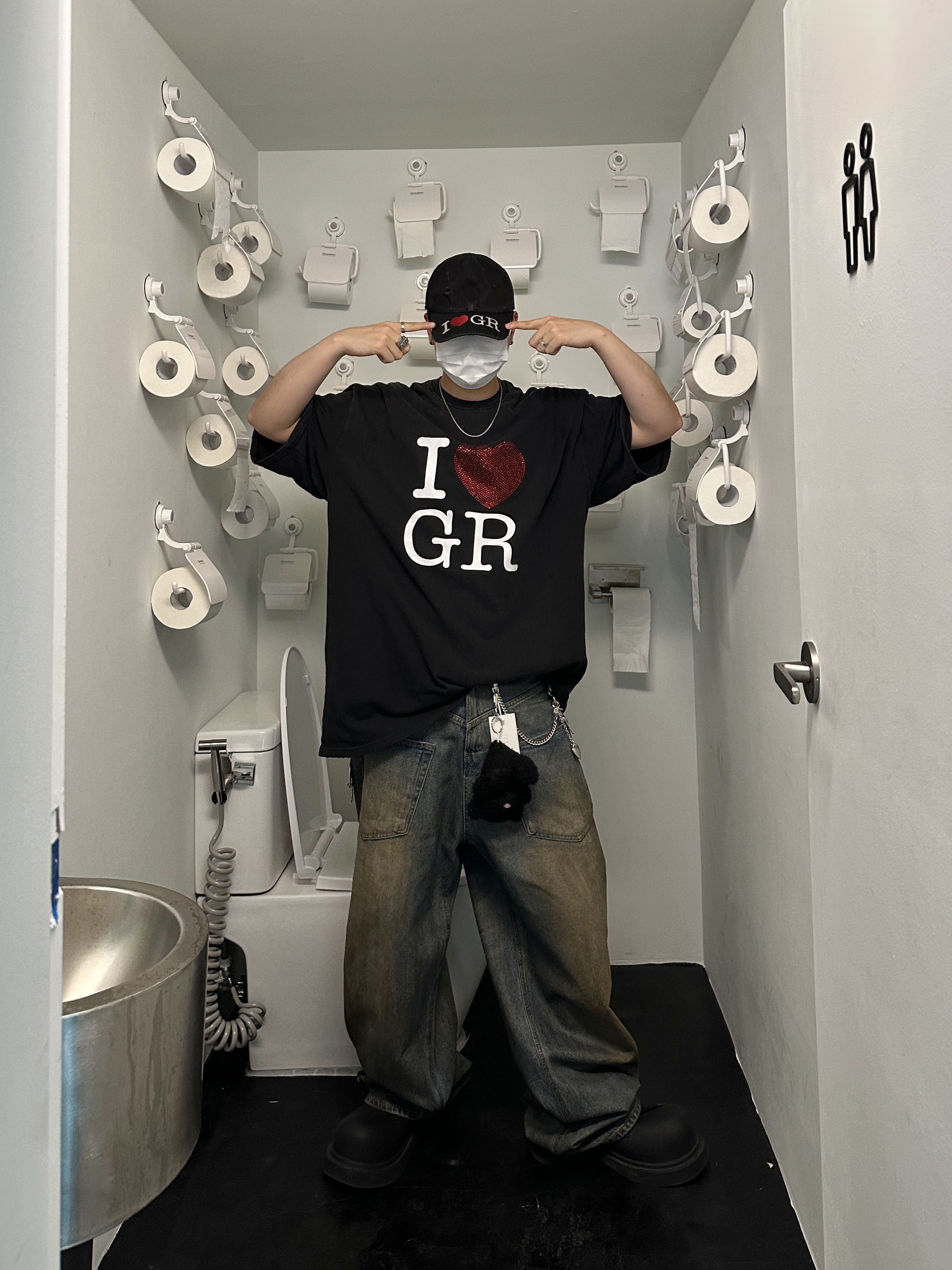 Project G/R I Love GR T-Shirt Black - Haus of GR Exclusive, Project G/R Coated Backward Denim Pants Blue 착용 스타일 - 1