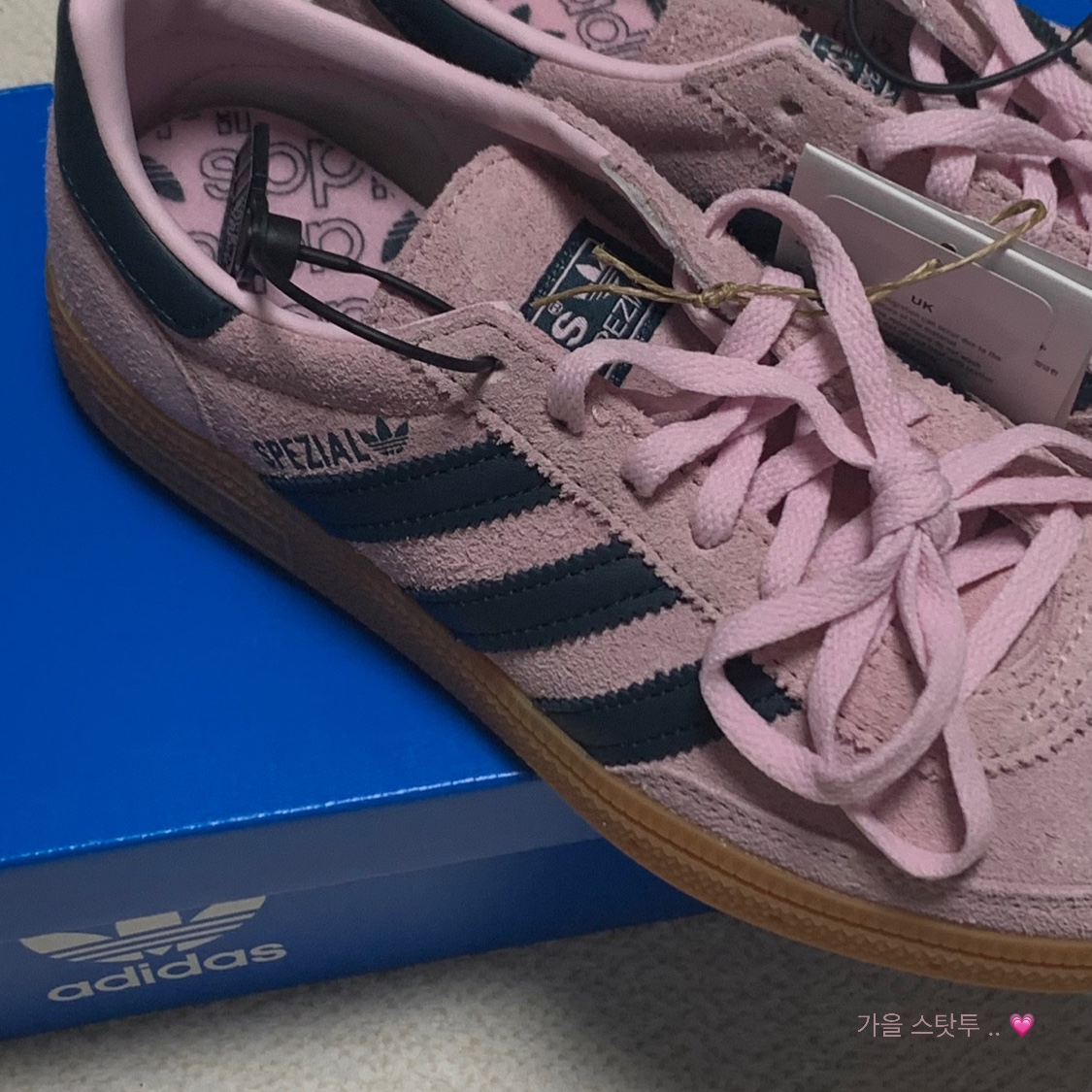 (W) Adidas Spezial Handball Clear Pink 착용 스타일
