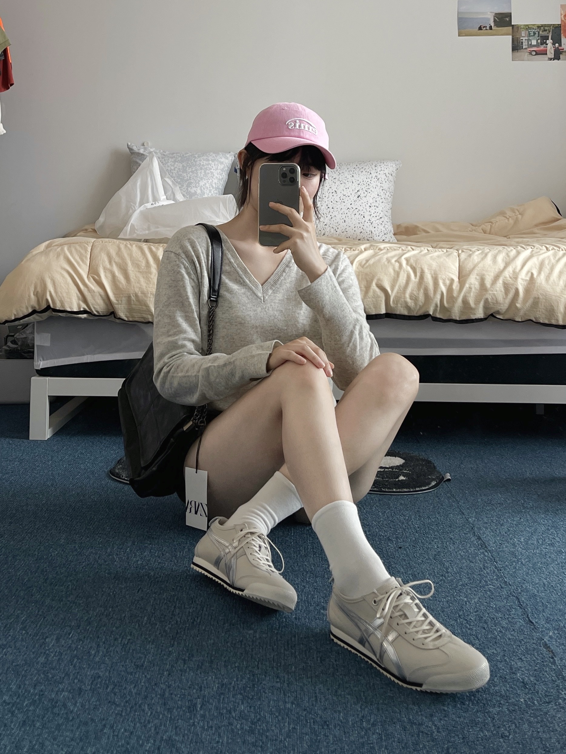 Emis New Logo Pigment Ball Cap Pink, Onitsuka Tiger Mexico 66 SD Birch Silver 착용 스타일