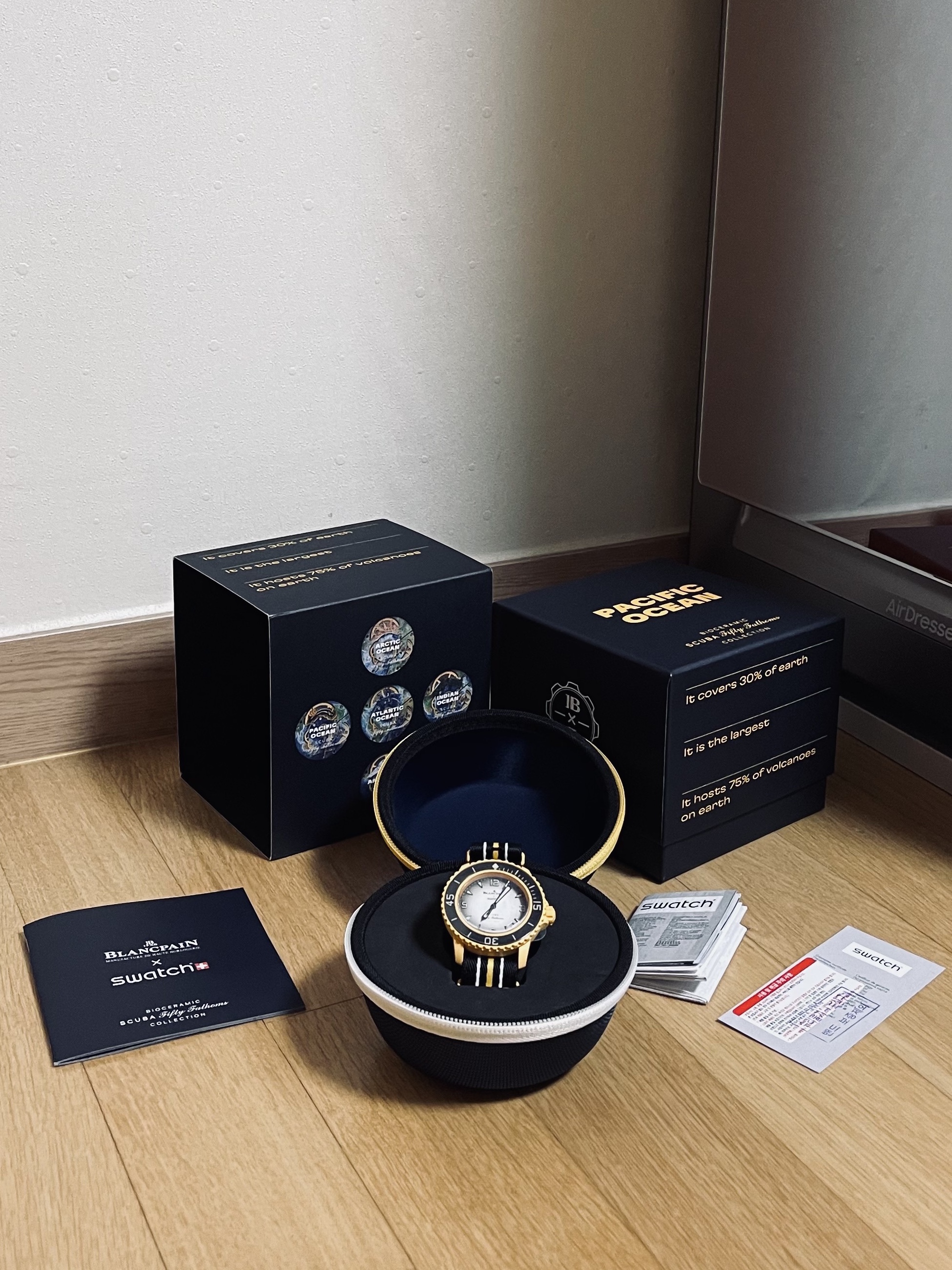 Swatch x Blancpain Bioceramic Pacific Ocean 착용 스타일 - 2