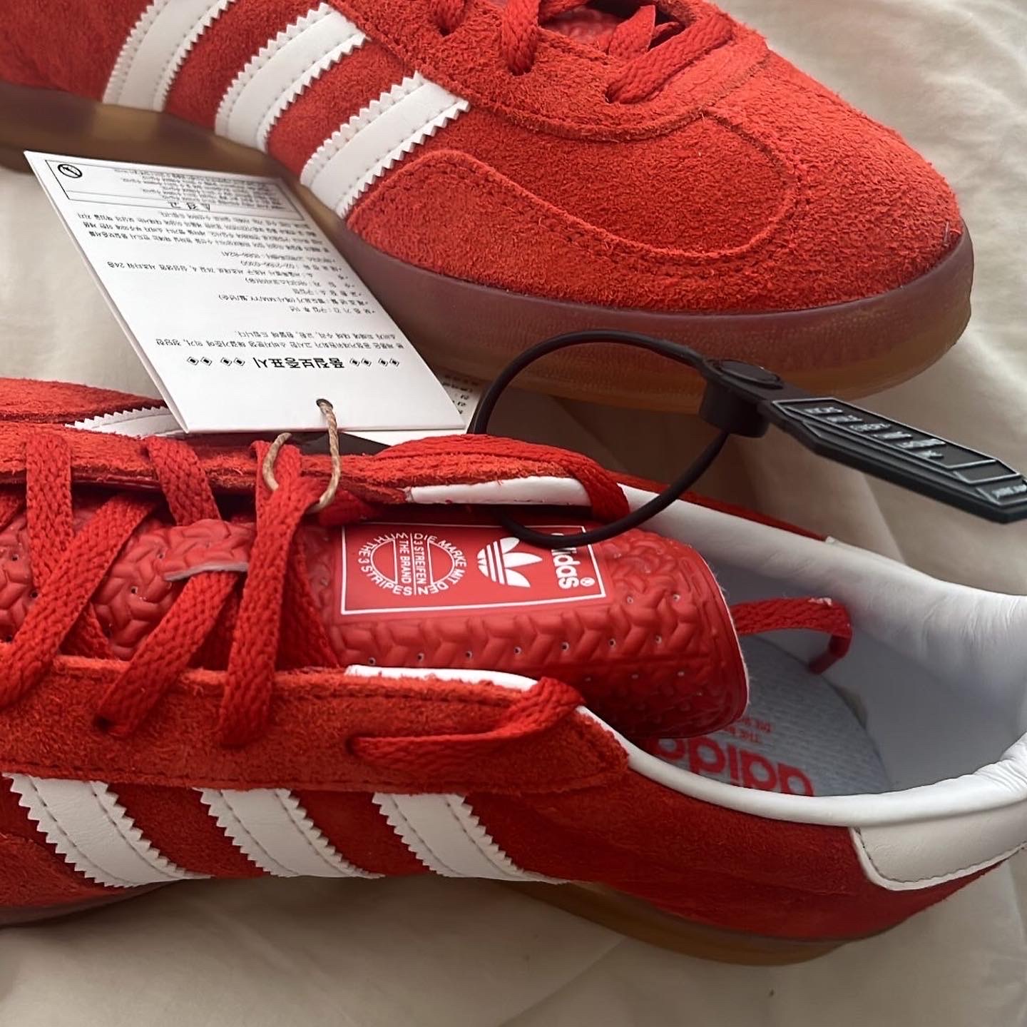 (W) Adidas Gazelle Indoor Bold Orange Cloud White 착용 스타일 - 2