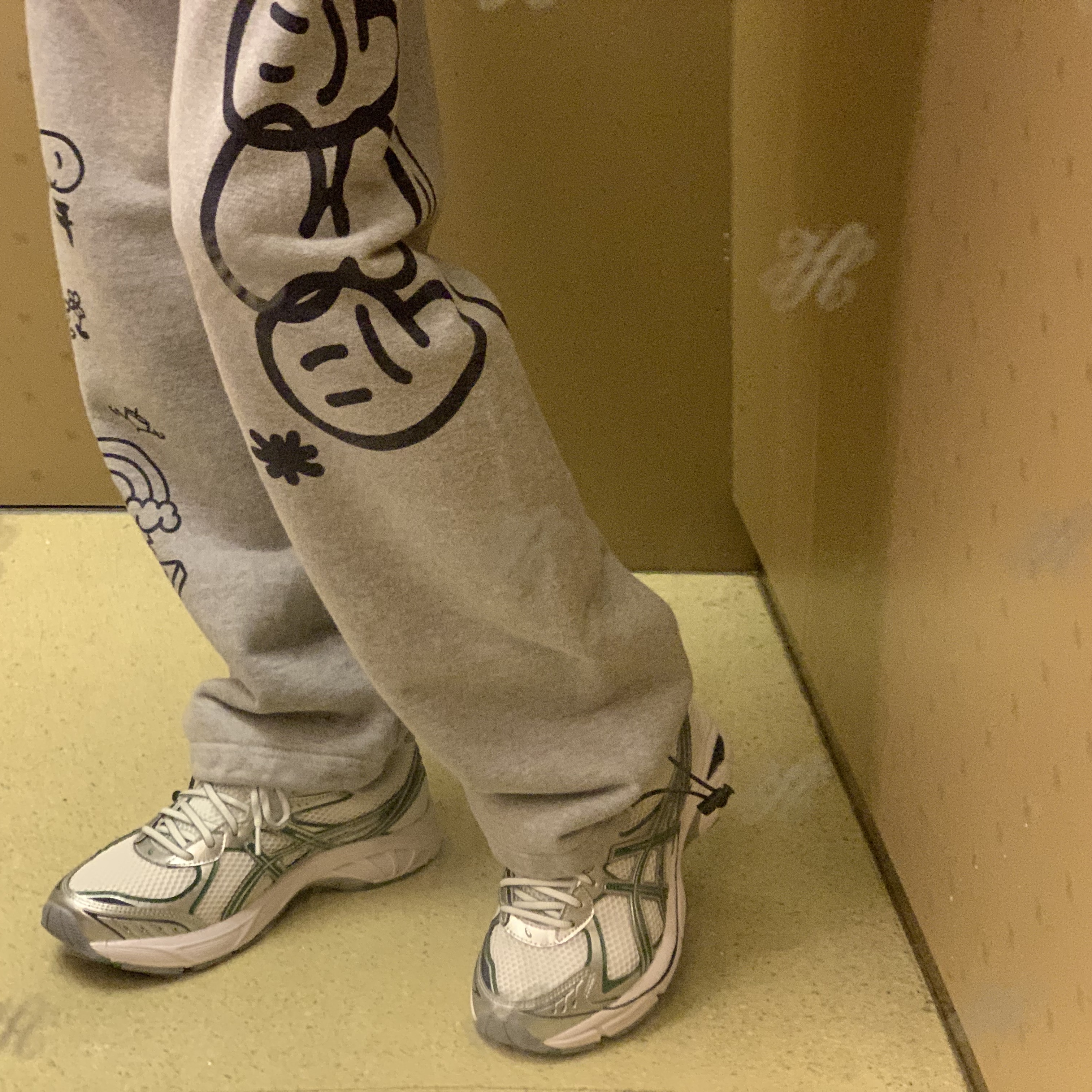 Asics GT-2160 White Shamrock Green 착용 스타일