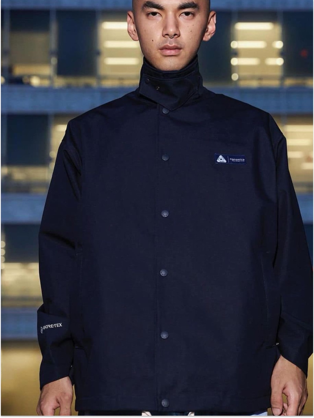 Nanaica x Palace Gore-Tex Hooded Coat Sage Green - 23FW, Nanamica x Palace Gore-Tex Cap Dark Navy - 23FW 착용 스타일 - 5