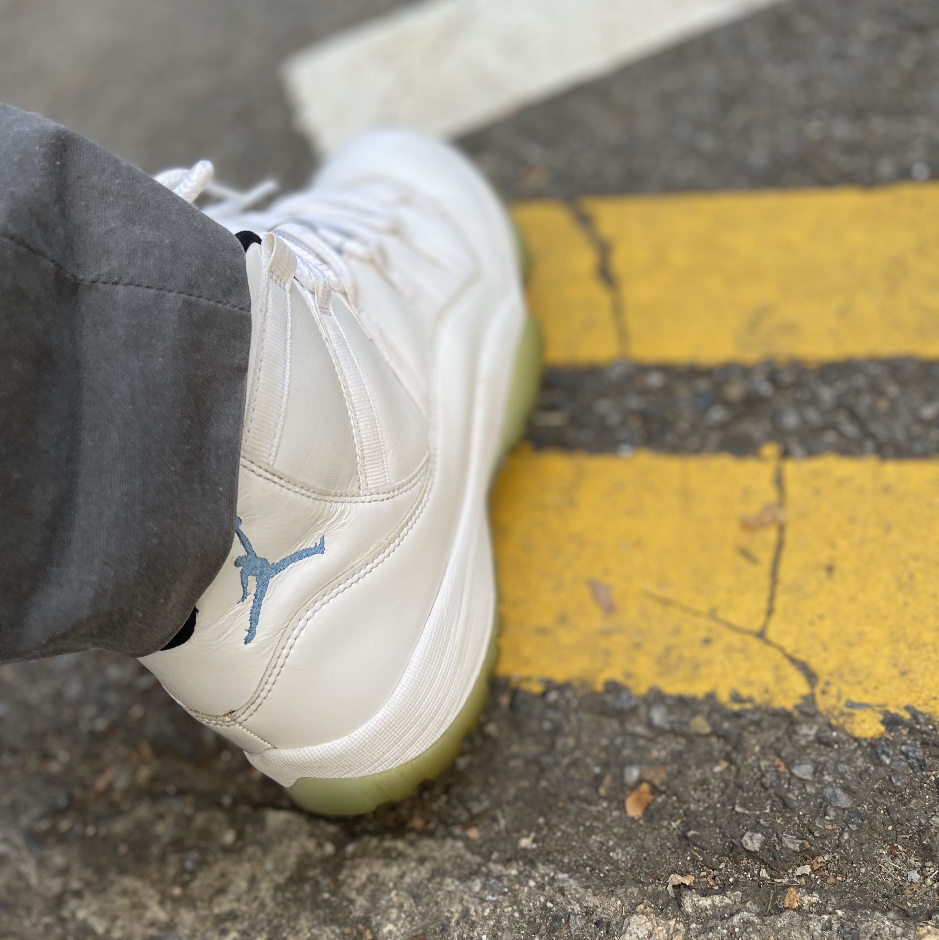 Jordan 11 Retro Legend Blue 2014 착용 스타일 - 3
