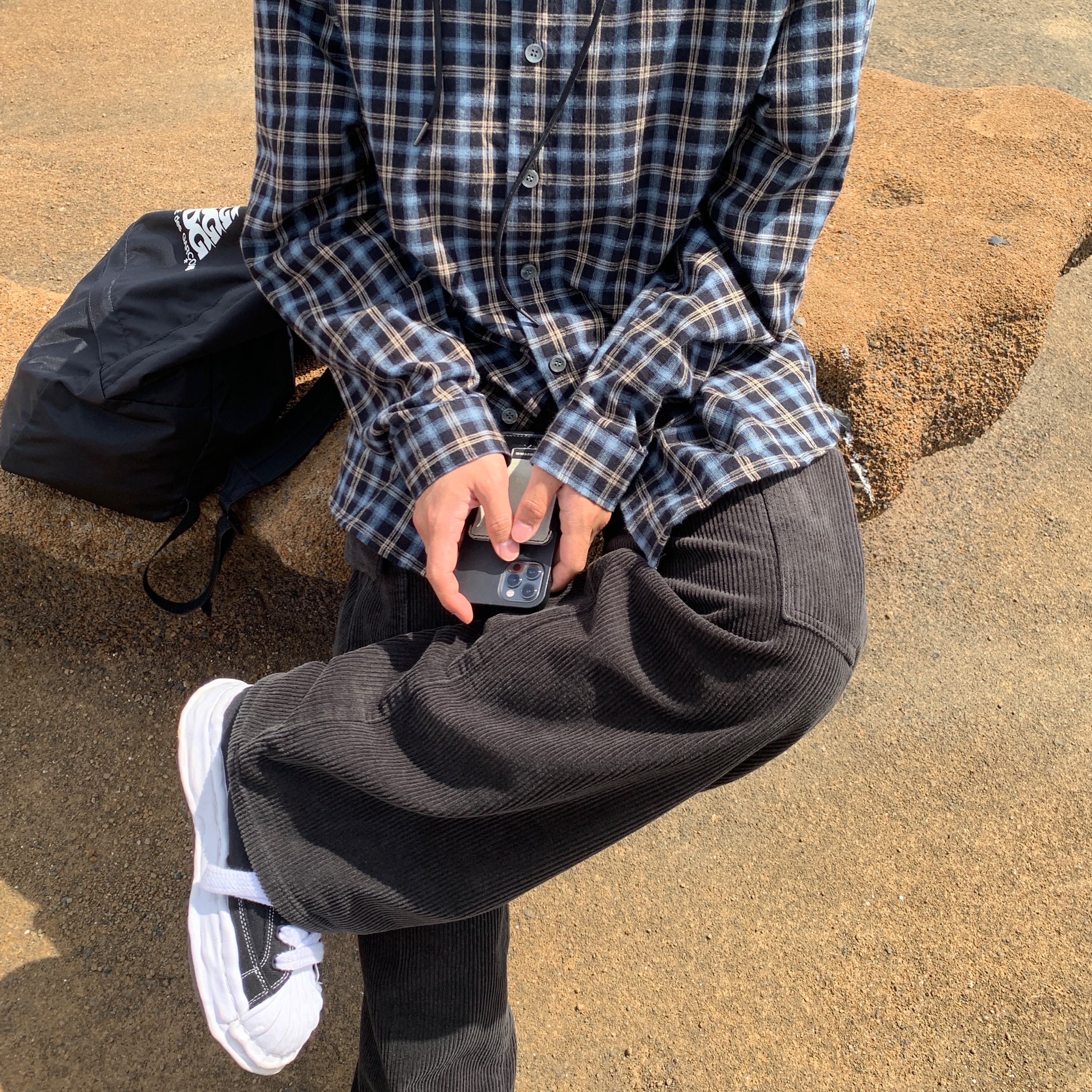 Maison Mihara Yasuhiro Blakey OG Sole Canvas Low-top Sneakers Black White, CDG Backpack Black 착용 스타일 - 2