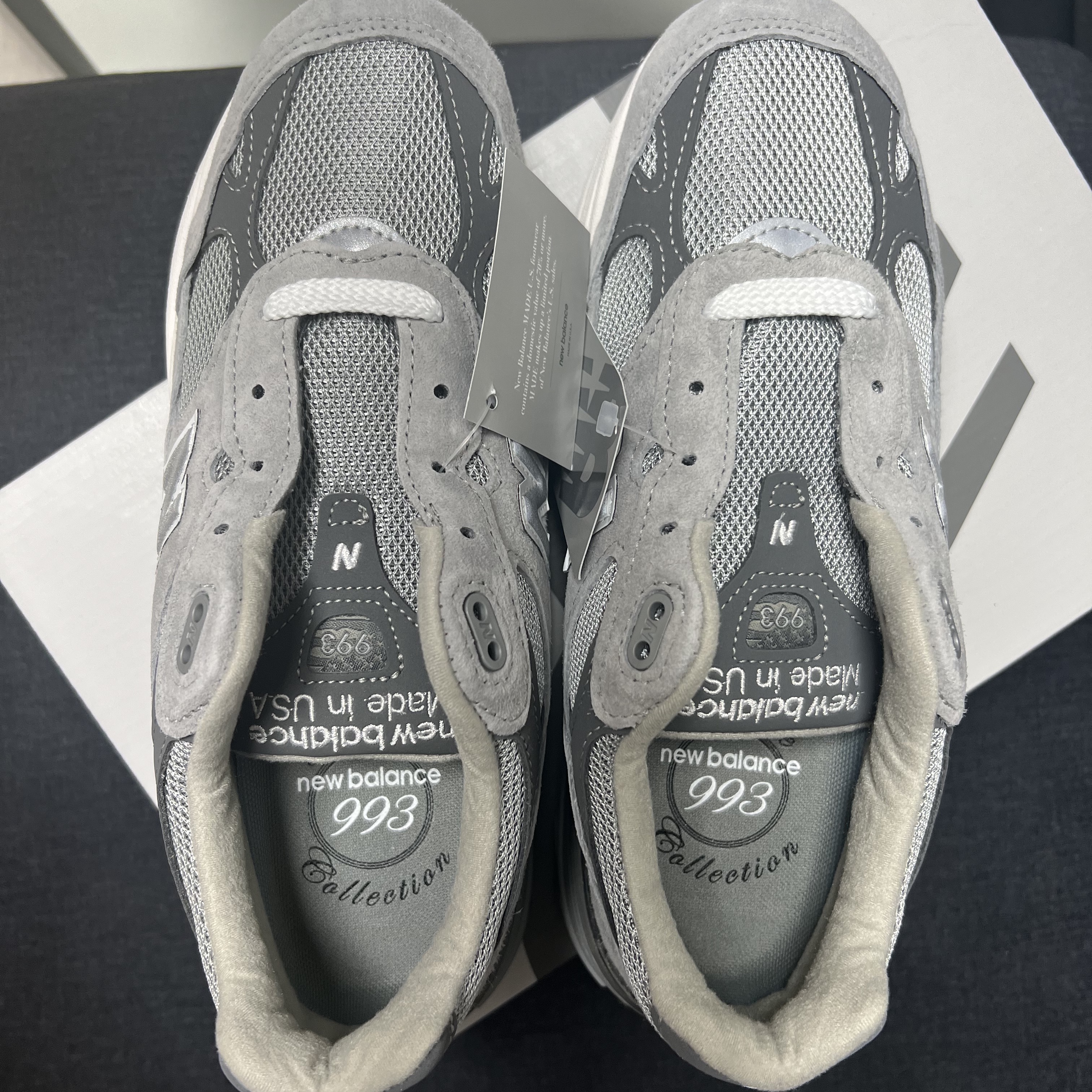 (W) New Balance 993 Made in USA Grey - B Standard 착용 스타일 - 1