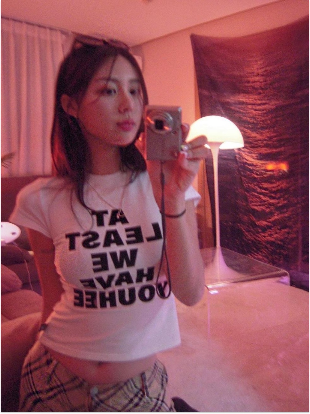 (W) Youhee Lettering T-Shirt White, (W) Youhee Lettering T-Shirt Black 착용 스타일 - 4