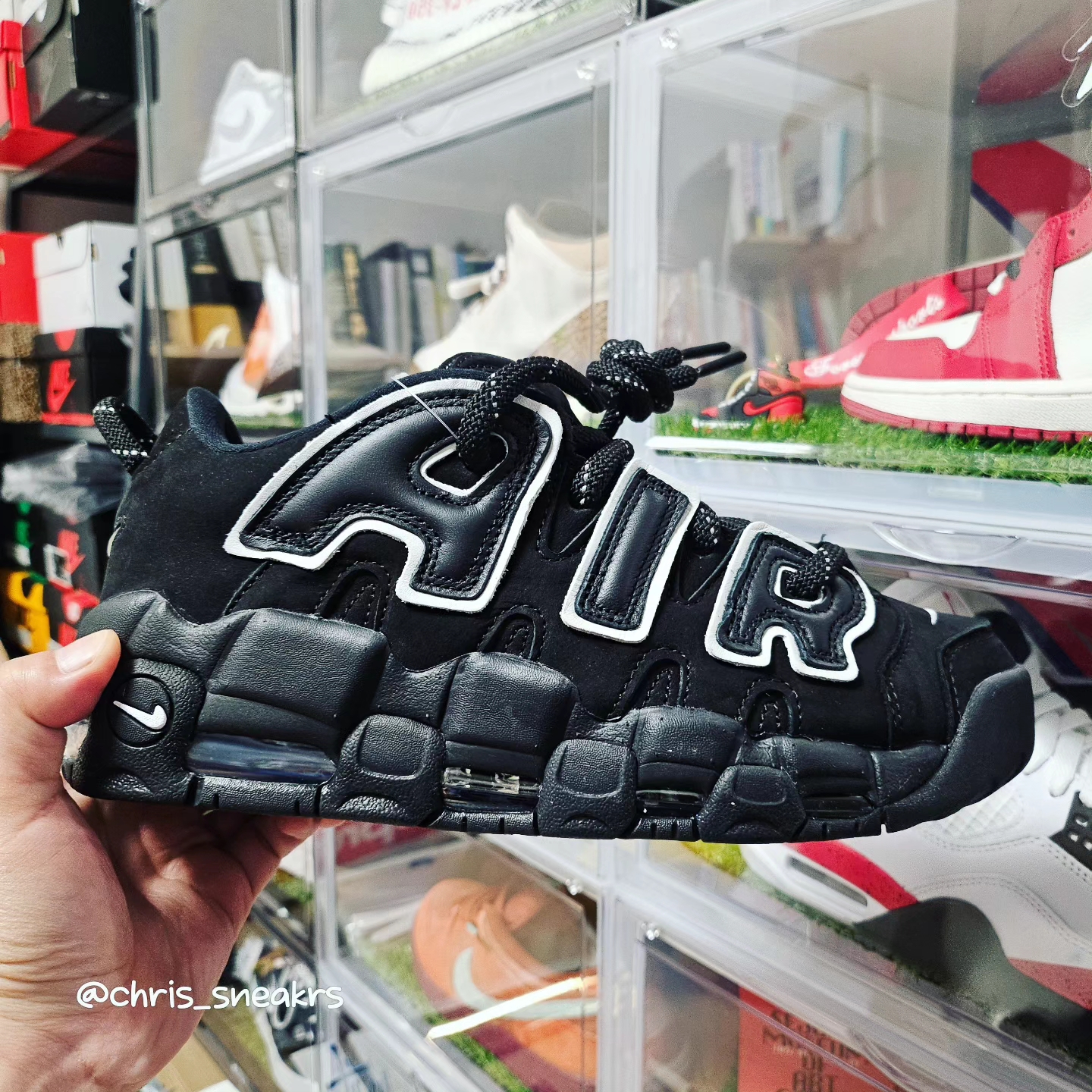 Nike x Ambush Air More Uptempo Low Black and White 착용 스타일 - 2