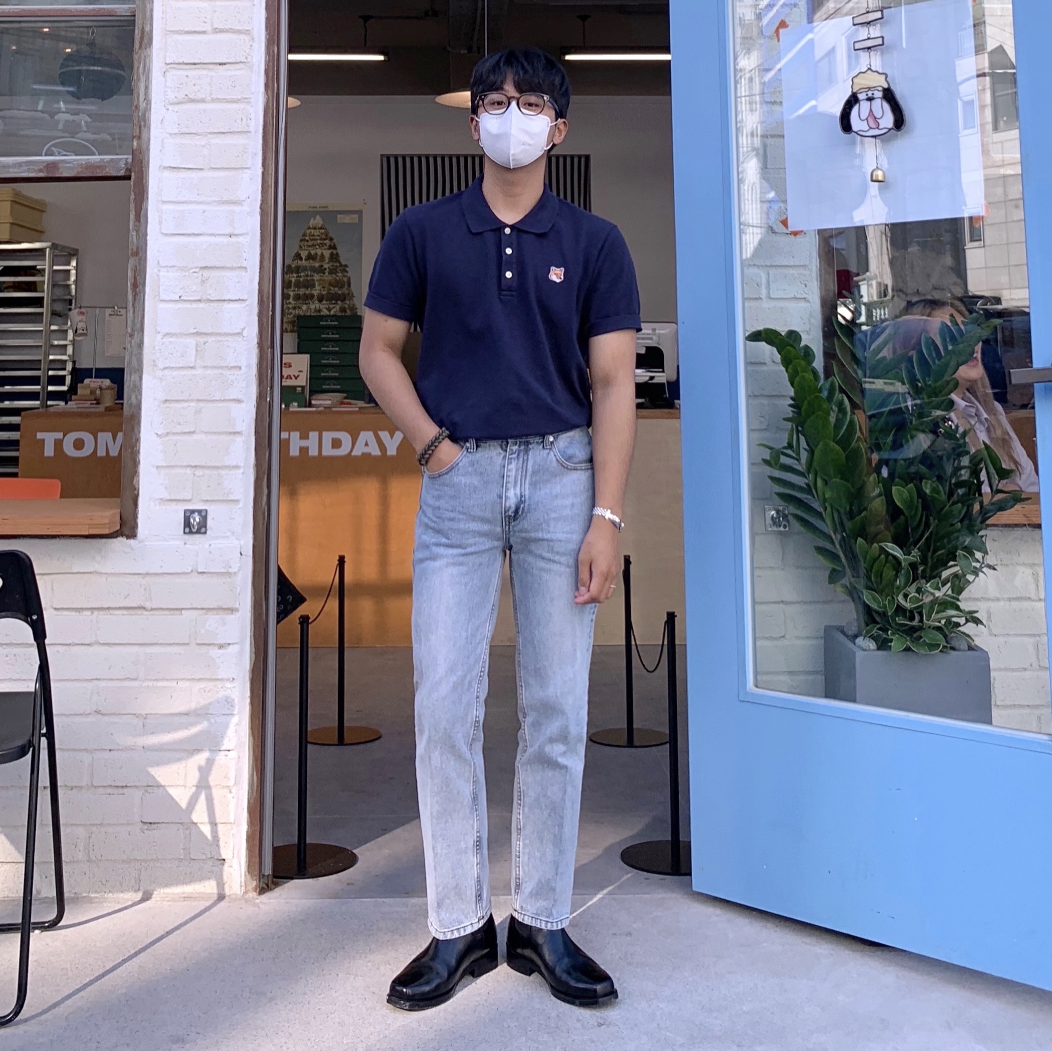 Maison Kitsune Fox Head Patch Classic Polo Navy 착용 스타일