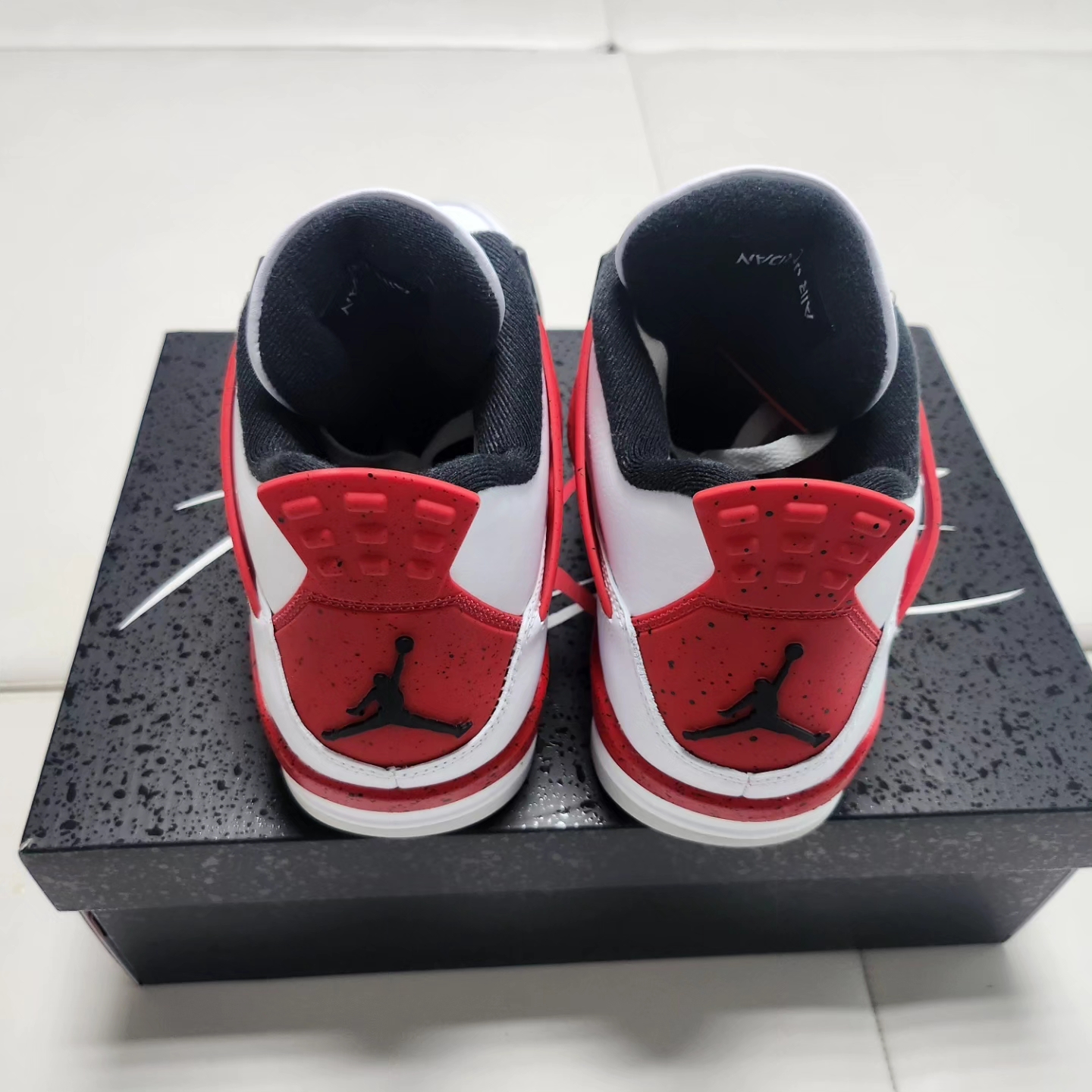 Jordan 4 Retro Red Cement 착용 스타일 - 4
