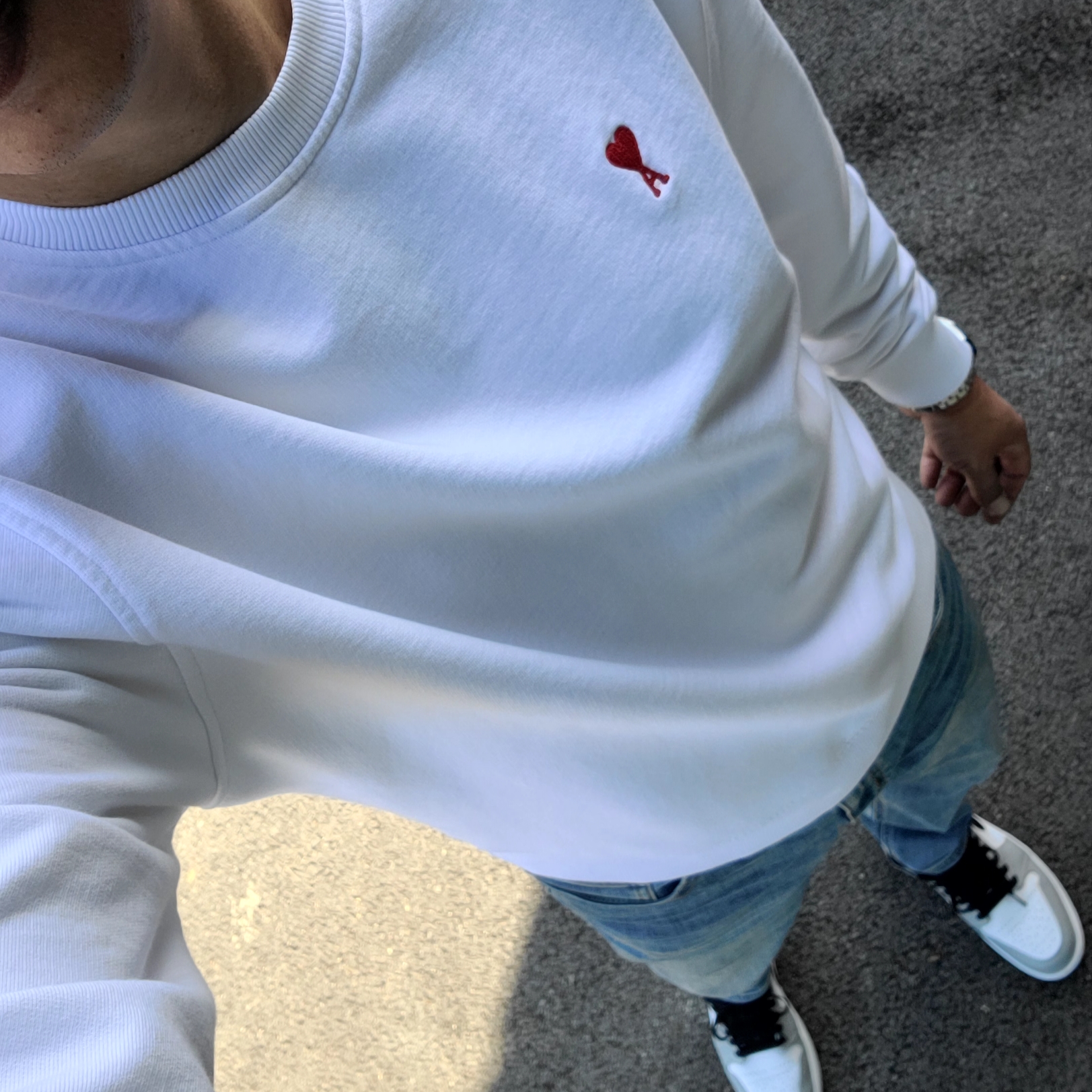 AMI de Coeur Sweatshirt White - 22SS 착용 스타일