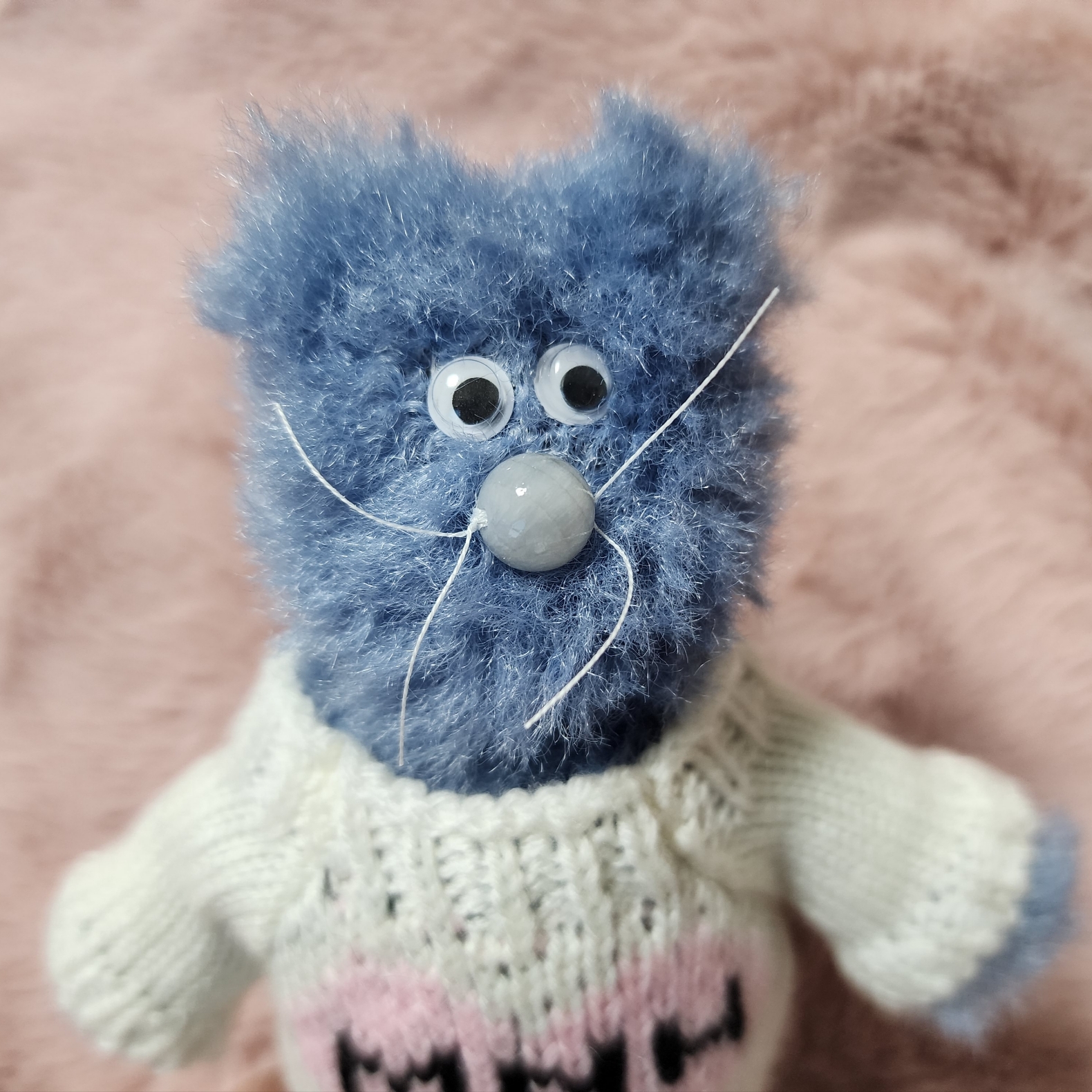 Monamhee Love Flexy Keyring Blue 착용 스타일 - 2
