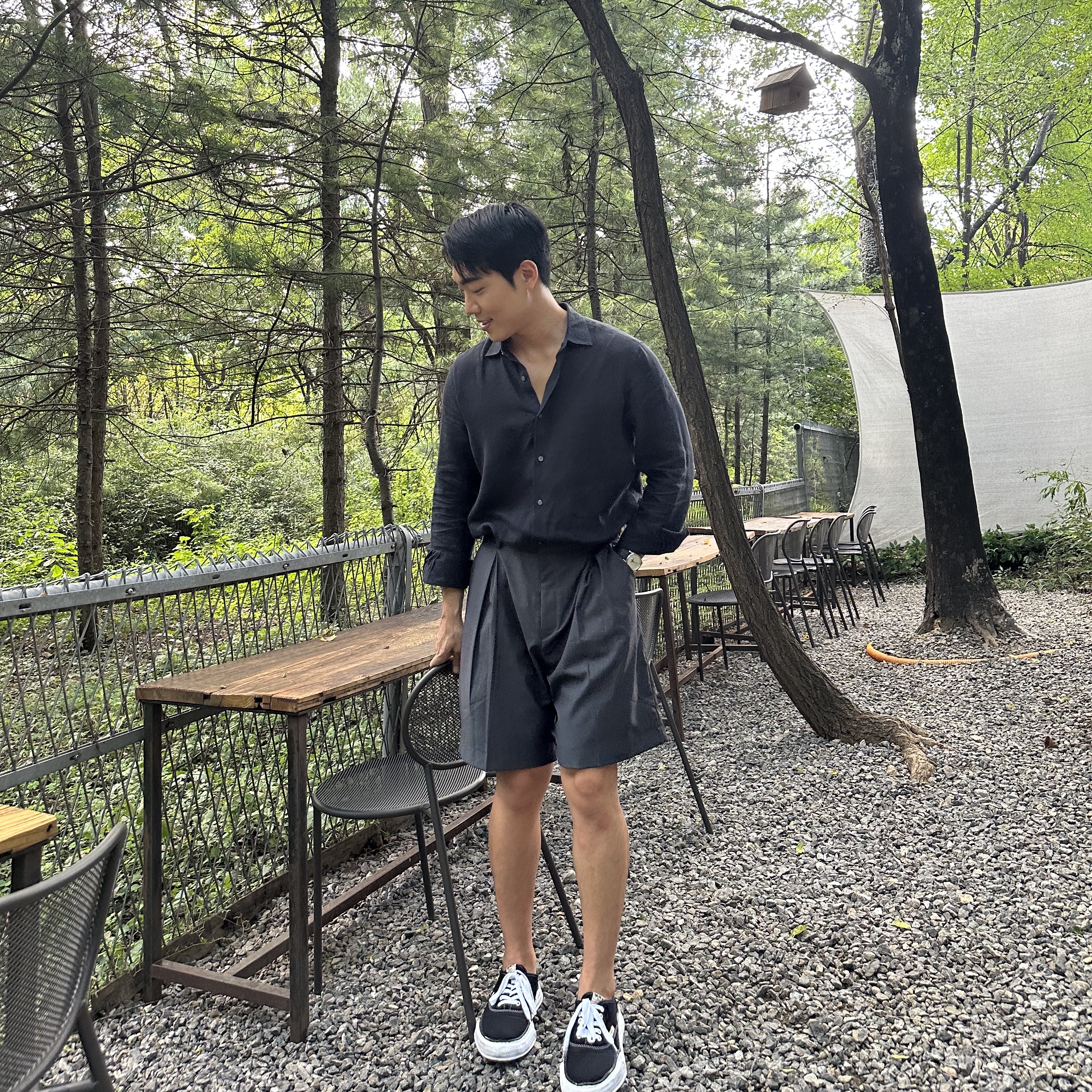 Maison Mihara Yasuhiro Baker OG Sole Canvas Low Cut Sneakers Black 착용 스타일 - 2