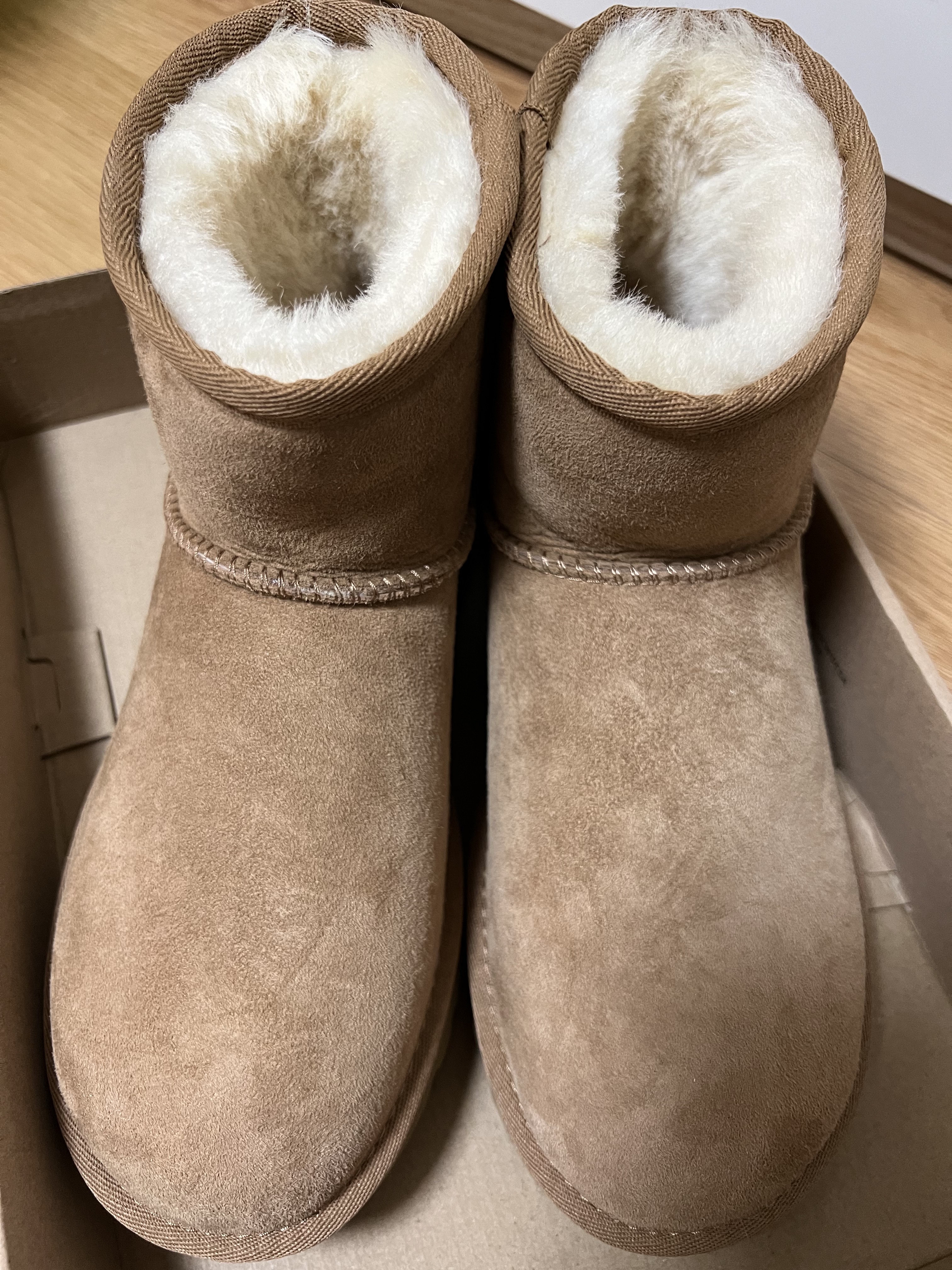 (W) UGG Classic Mini II Boots Chestnut 착용 스타일
