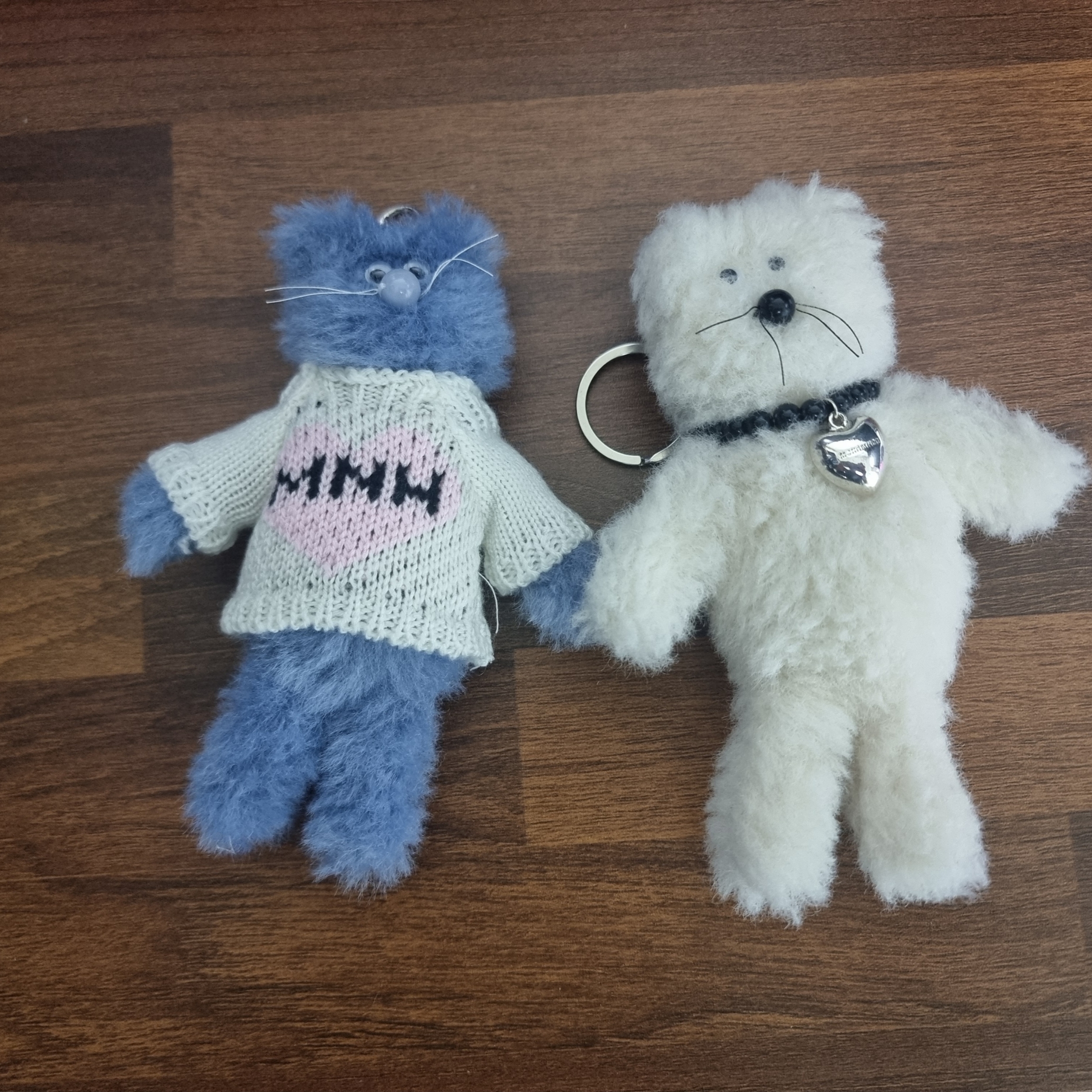 Monamhee Love Flexy Keyring Blue 착용 스타일 - 1