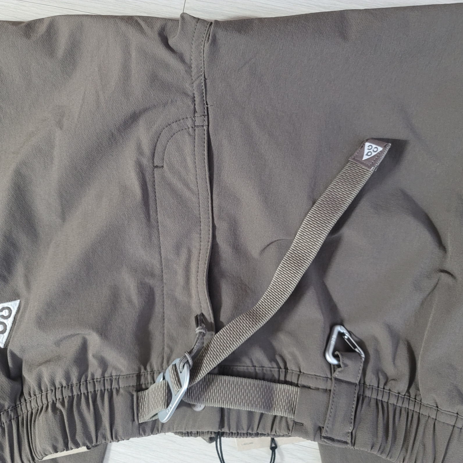 Nike ACG Smith Summit Cargo Pants Velvet Brown - Asia 착용 스타일 - 3