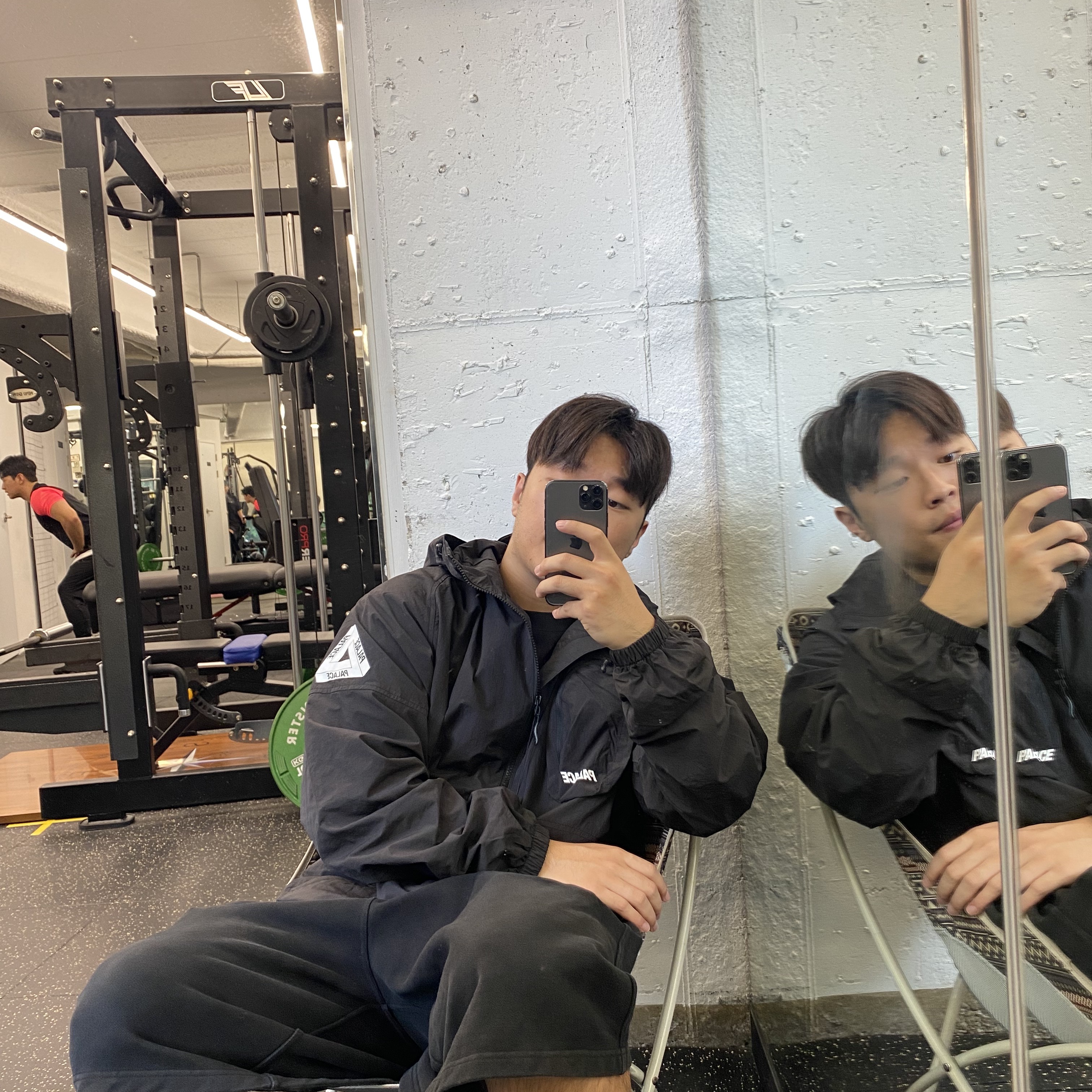 Palace Hooded Sheller Jacket Black - 23FW 착용 스타일 - 1